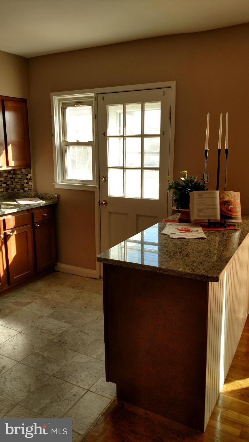 CHARLESMONT - Residential