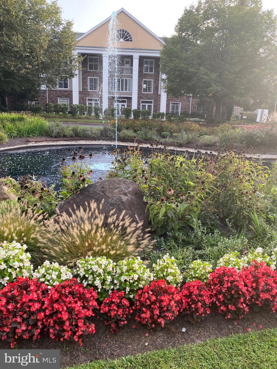 ENGLISH COUNTRY MANOR - Residential