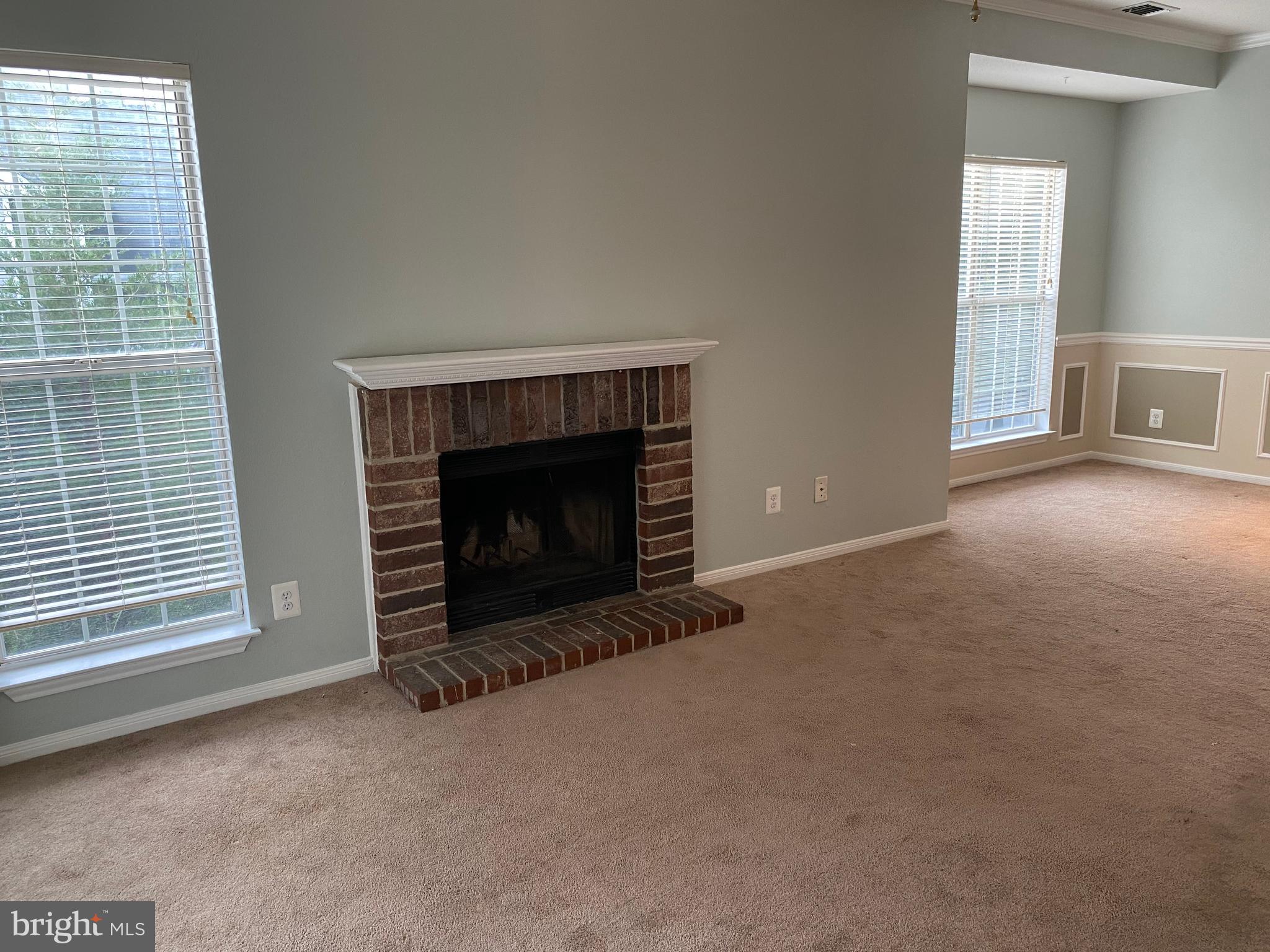 ENGLISH COUNTRY MANOR - Residential