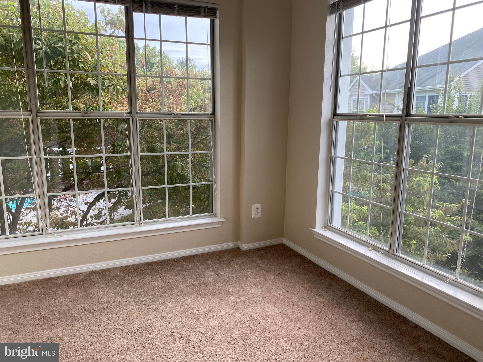 ENGLISH COUNTRY MANOR - Residential