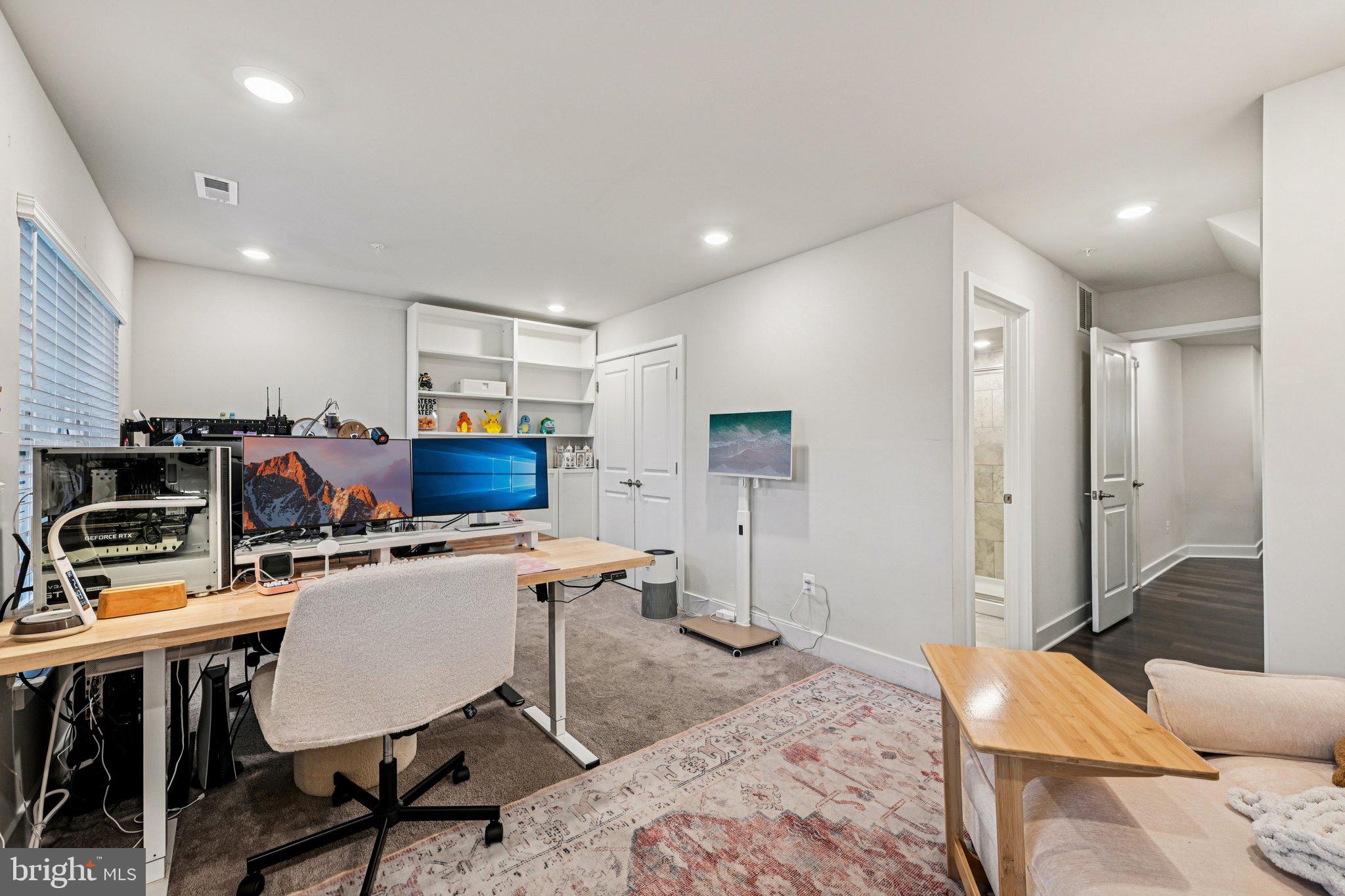 BLUE STREAM - Residential