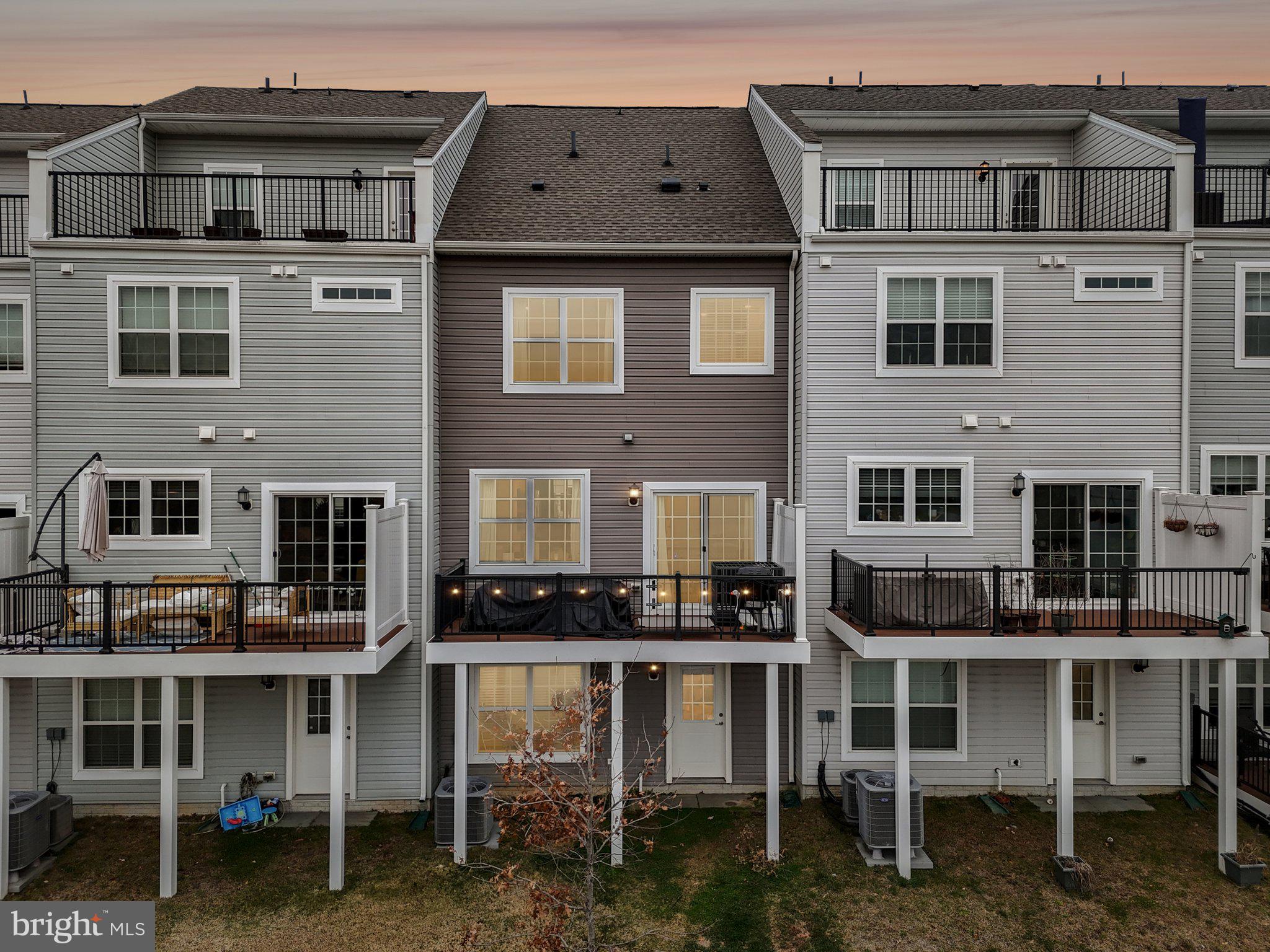 BLUE STREAM - Residential