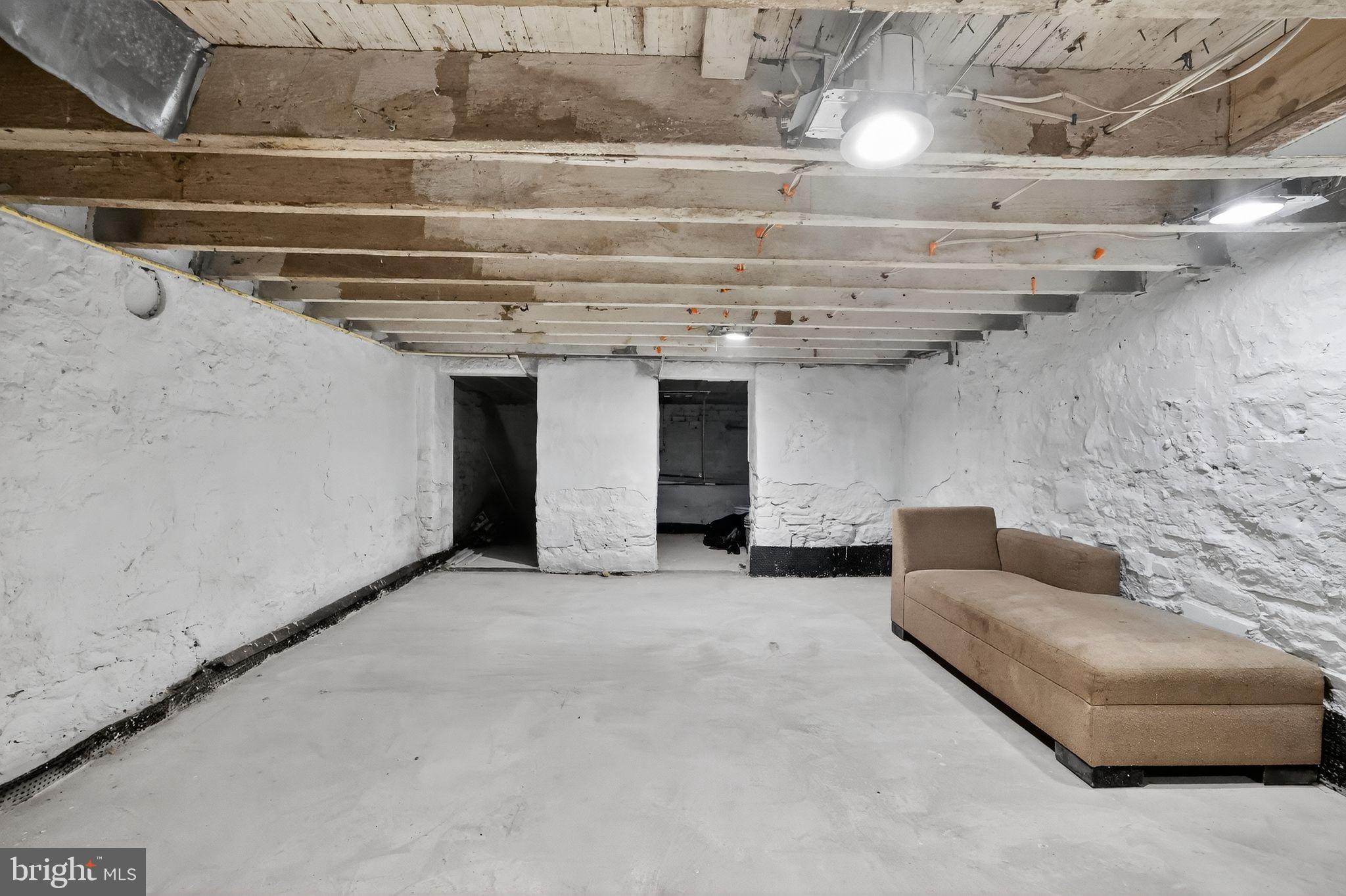 WESTPORT - Residential