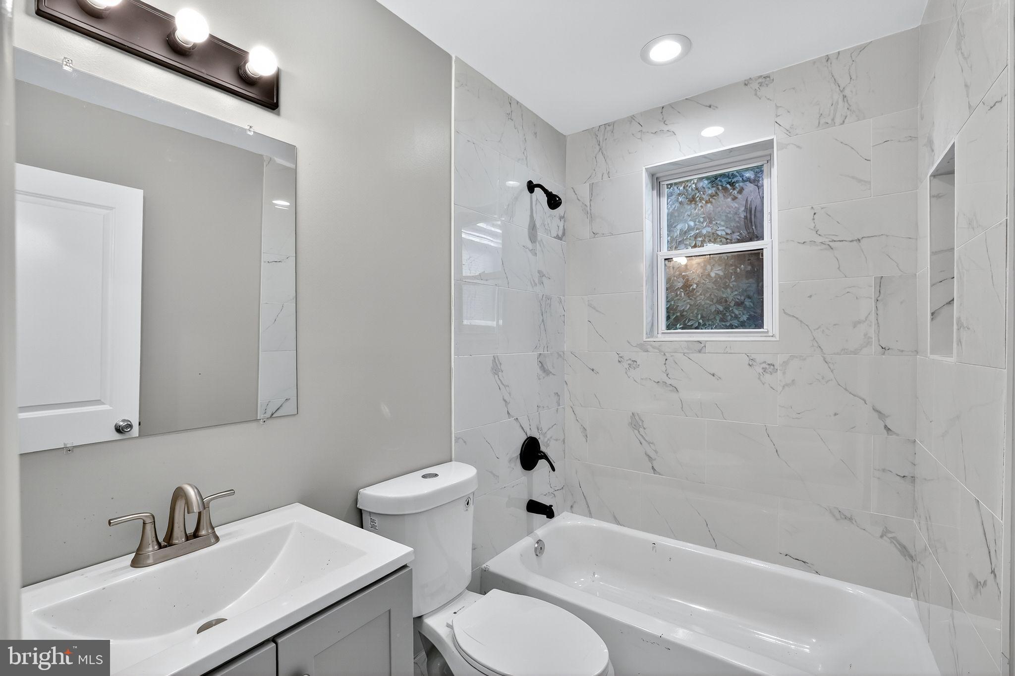 WESTPORT - Residential