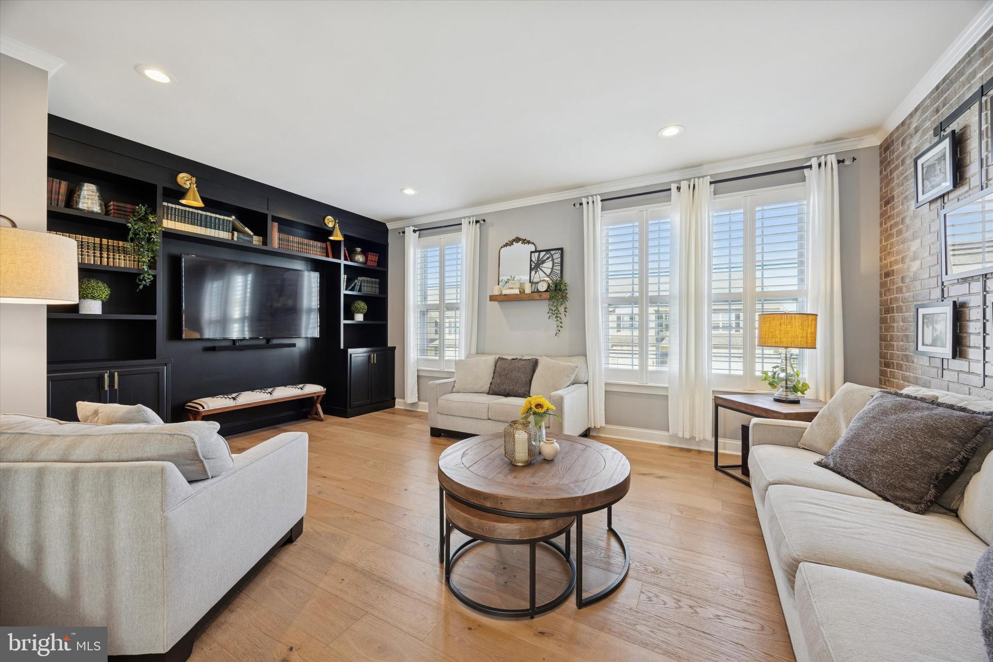 SOUTHVIEW - Residential