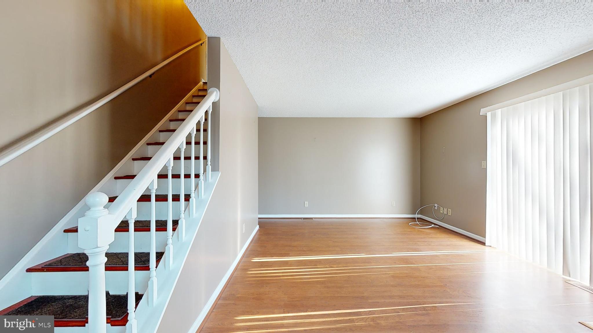 LONGFIELDS VILLAGE - Residential