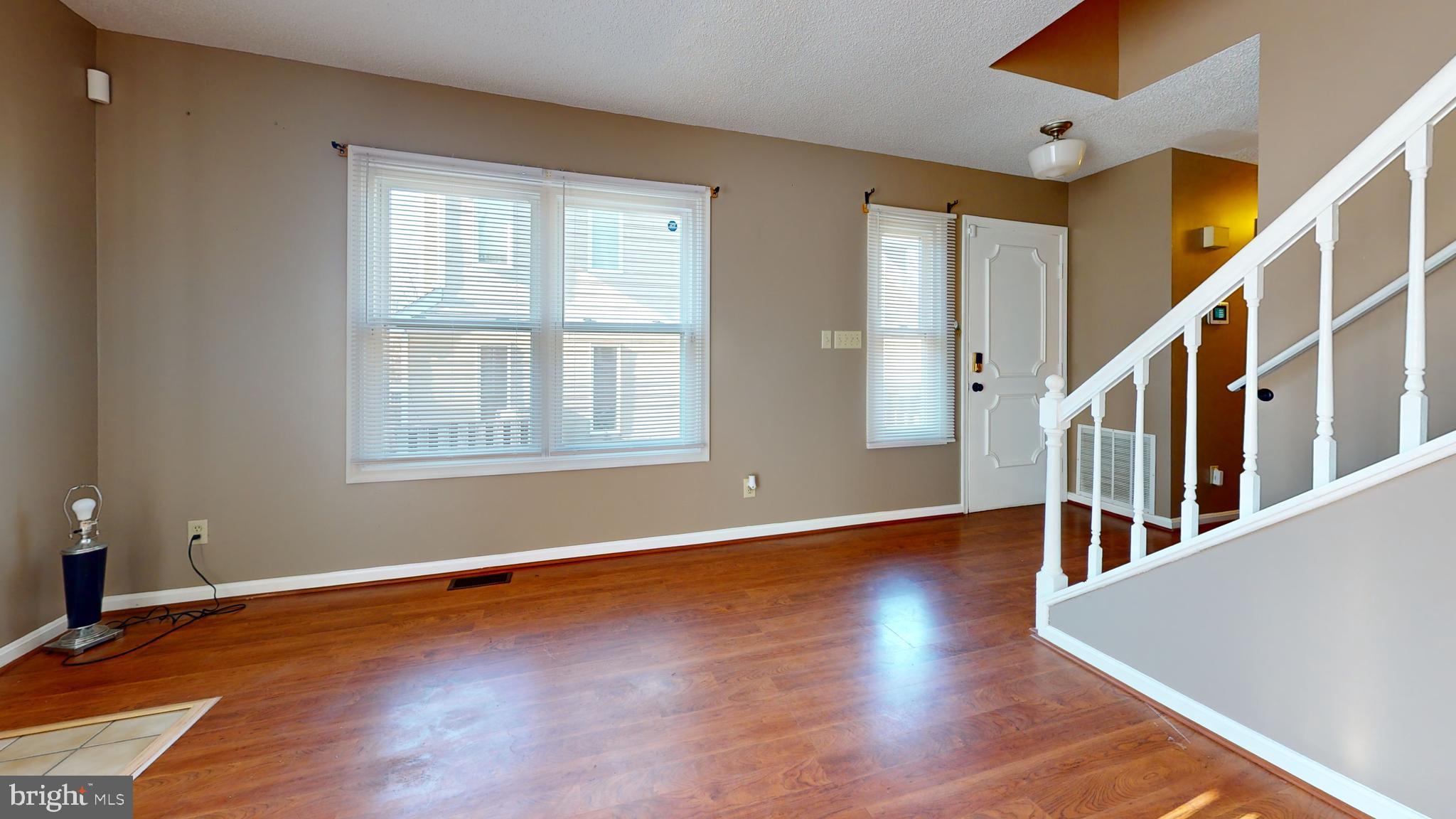 LONGFIELDS VILLAGE - Residential