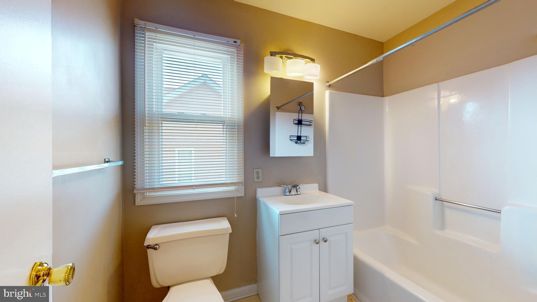 LONGFIELDS VILLAGE - Residential