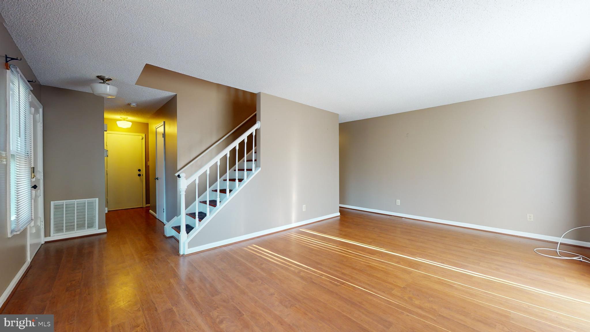 LONGFIELDS VILLAGE - Residential