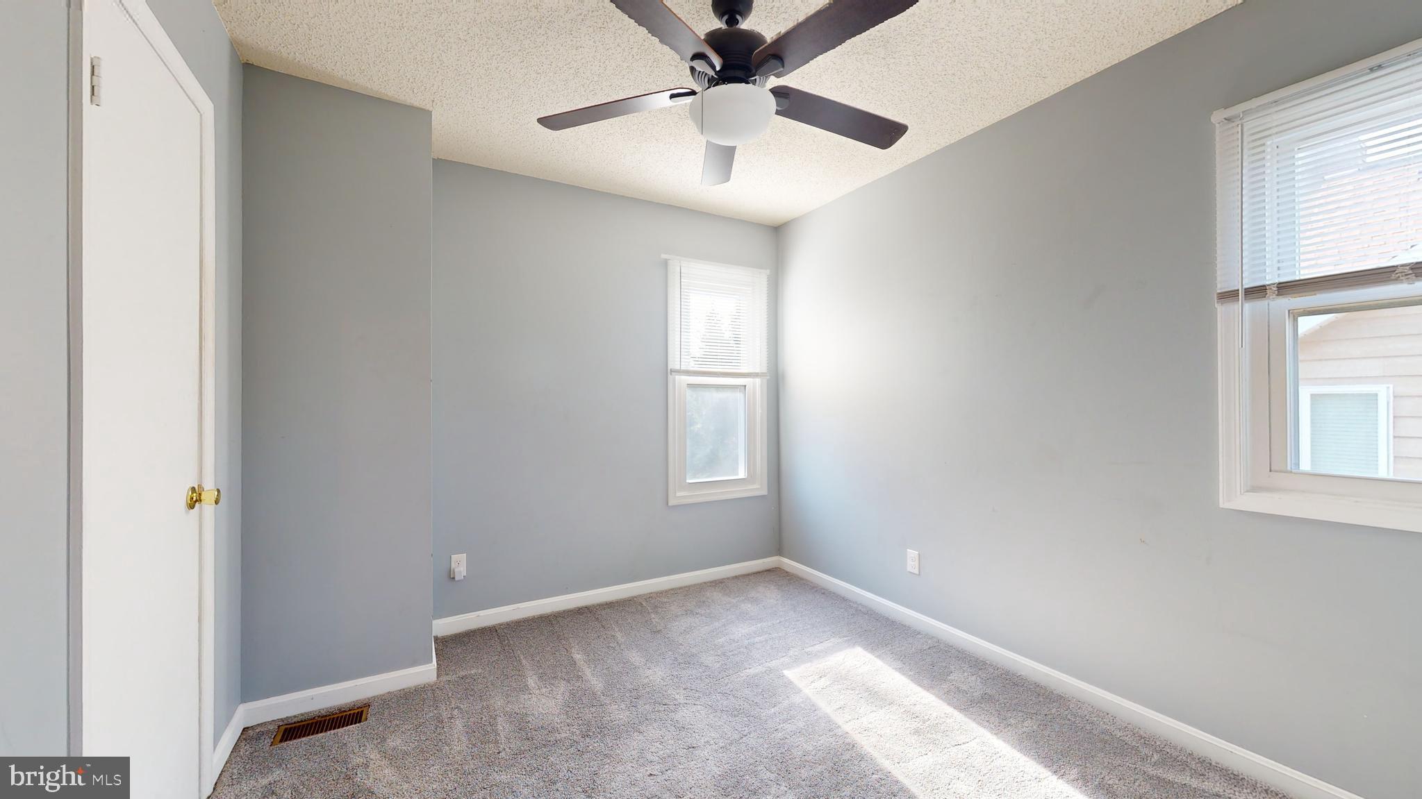 LONGFIELDS VILLAGE - Residential