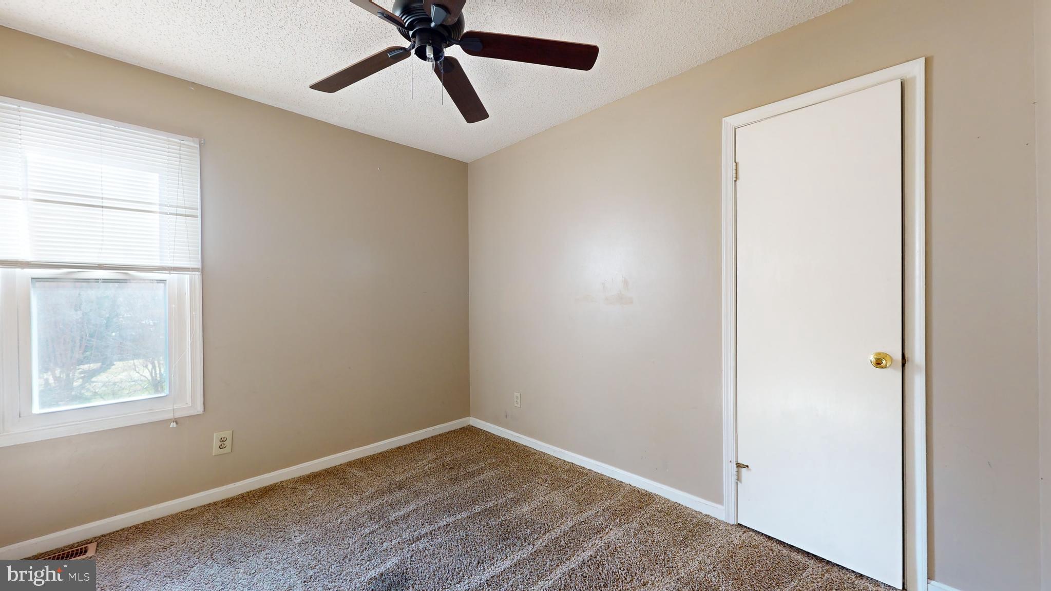 LONGFIELDS VILLAGE - Residential