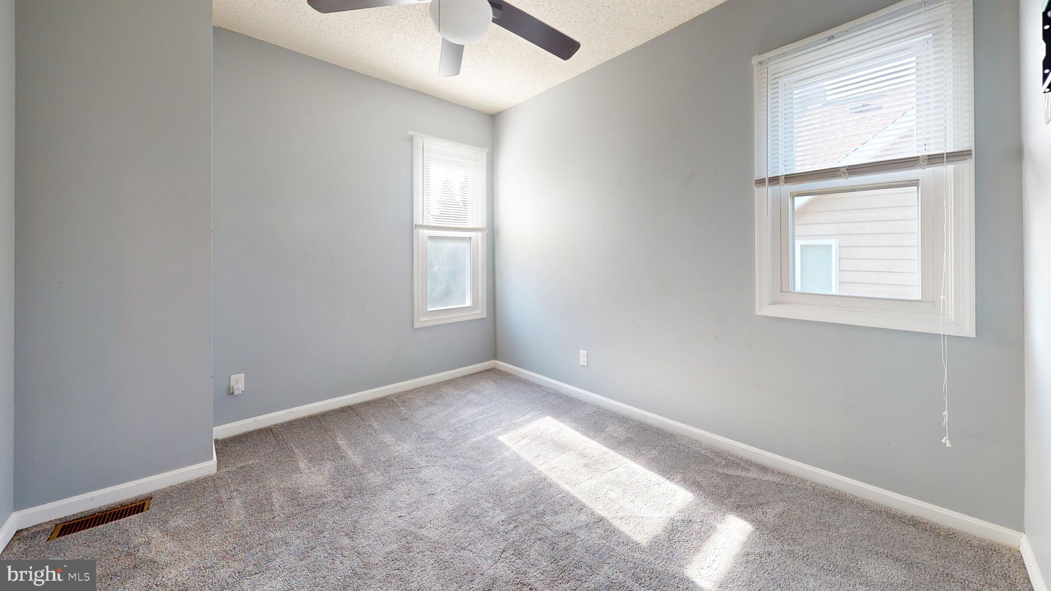 LONGFIELDS VILLAGE - Residential