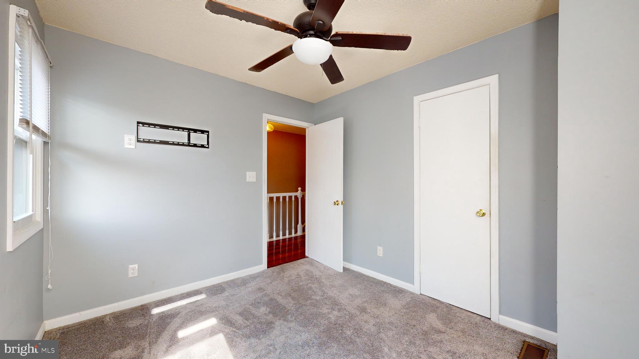 LONGFIELDS VILLAGE - Residential