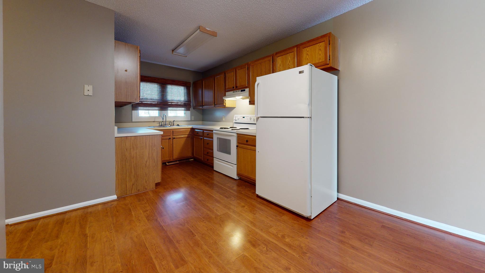 LONGFIELDS VILLAGE - Residential