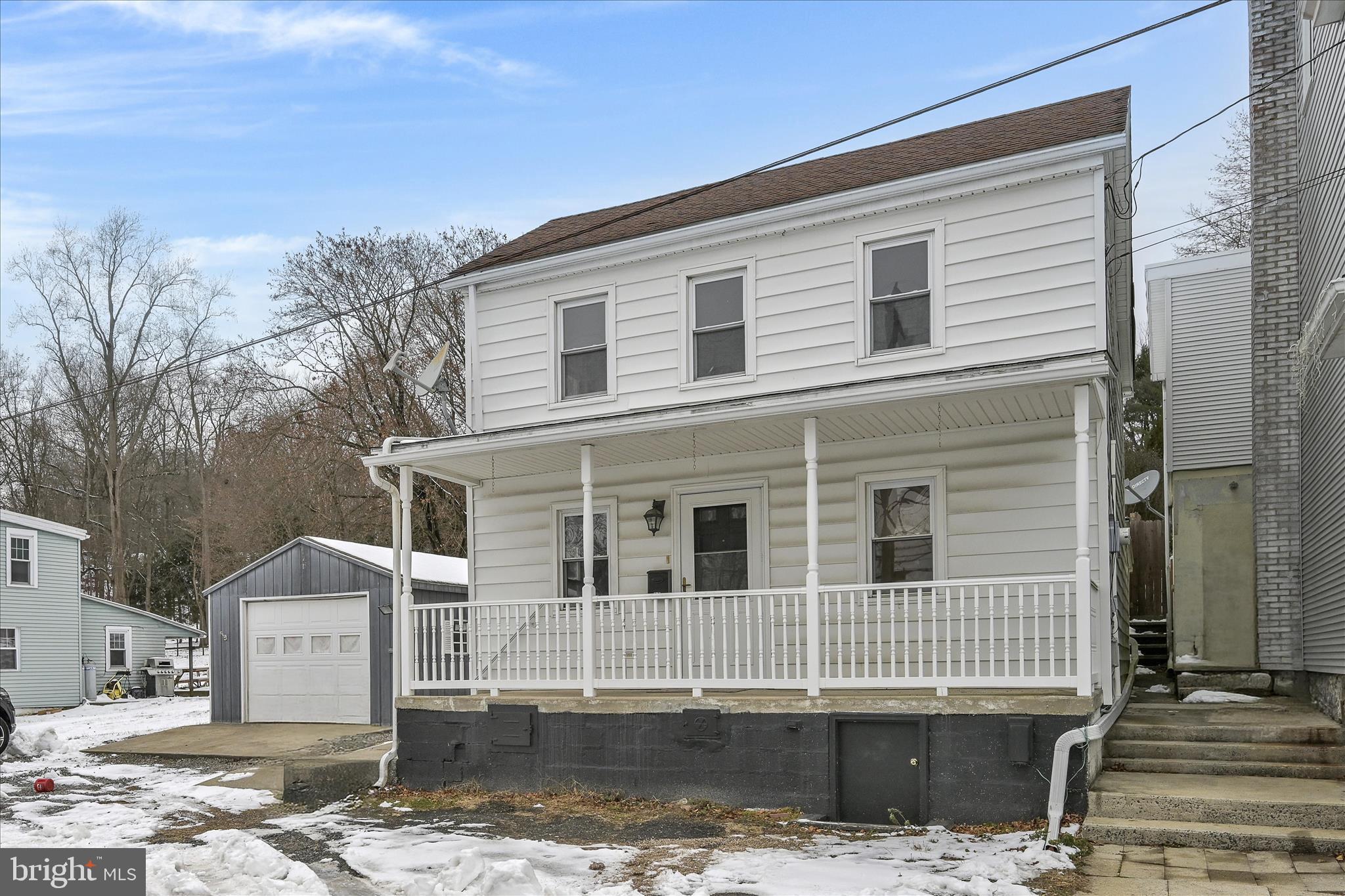 NEWTOWN - Residential