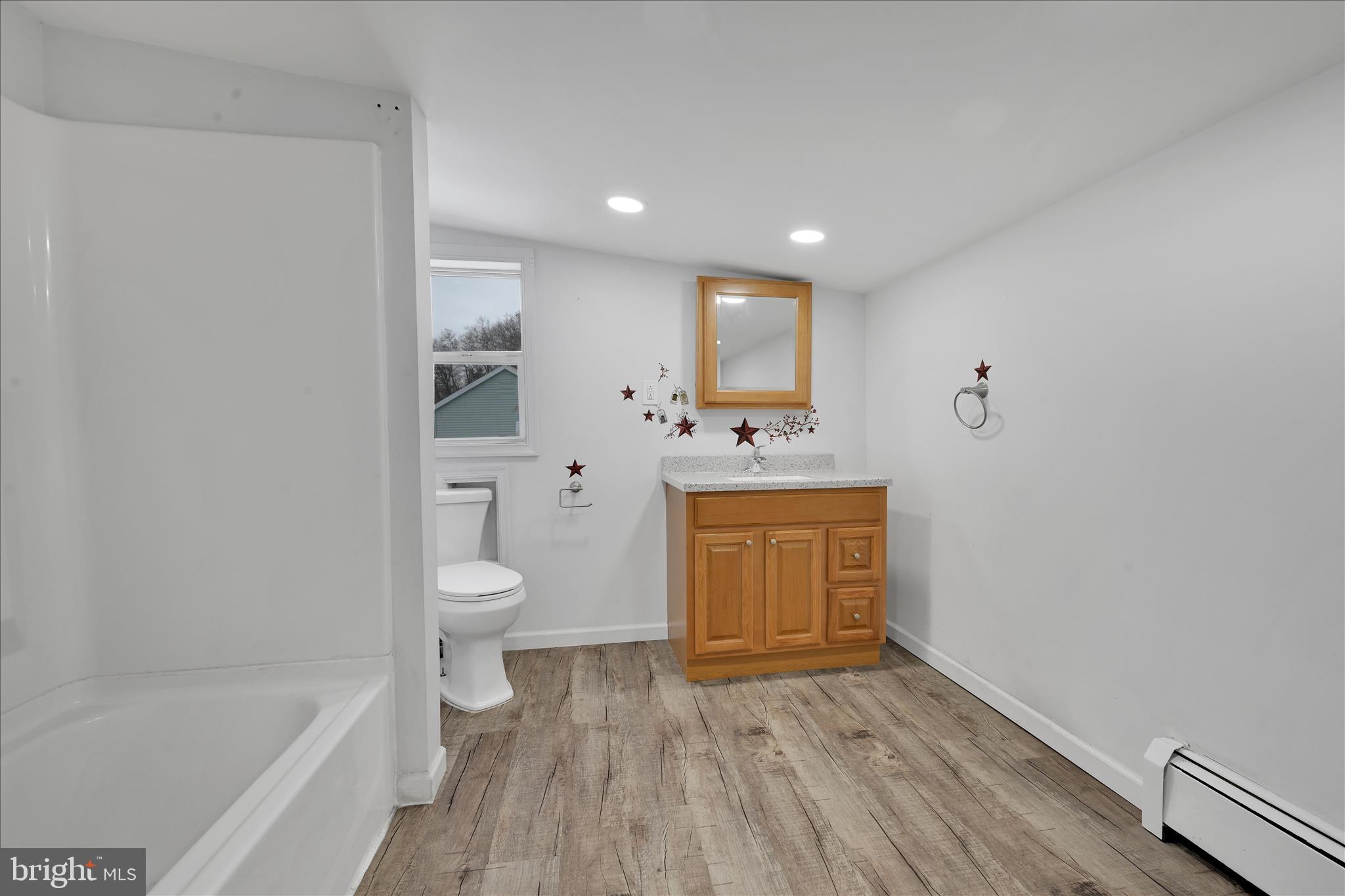 NEWTOWN - Residential