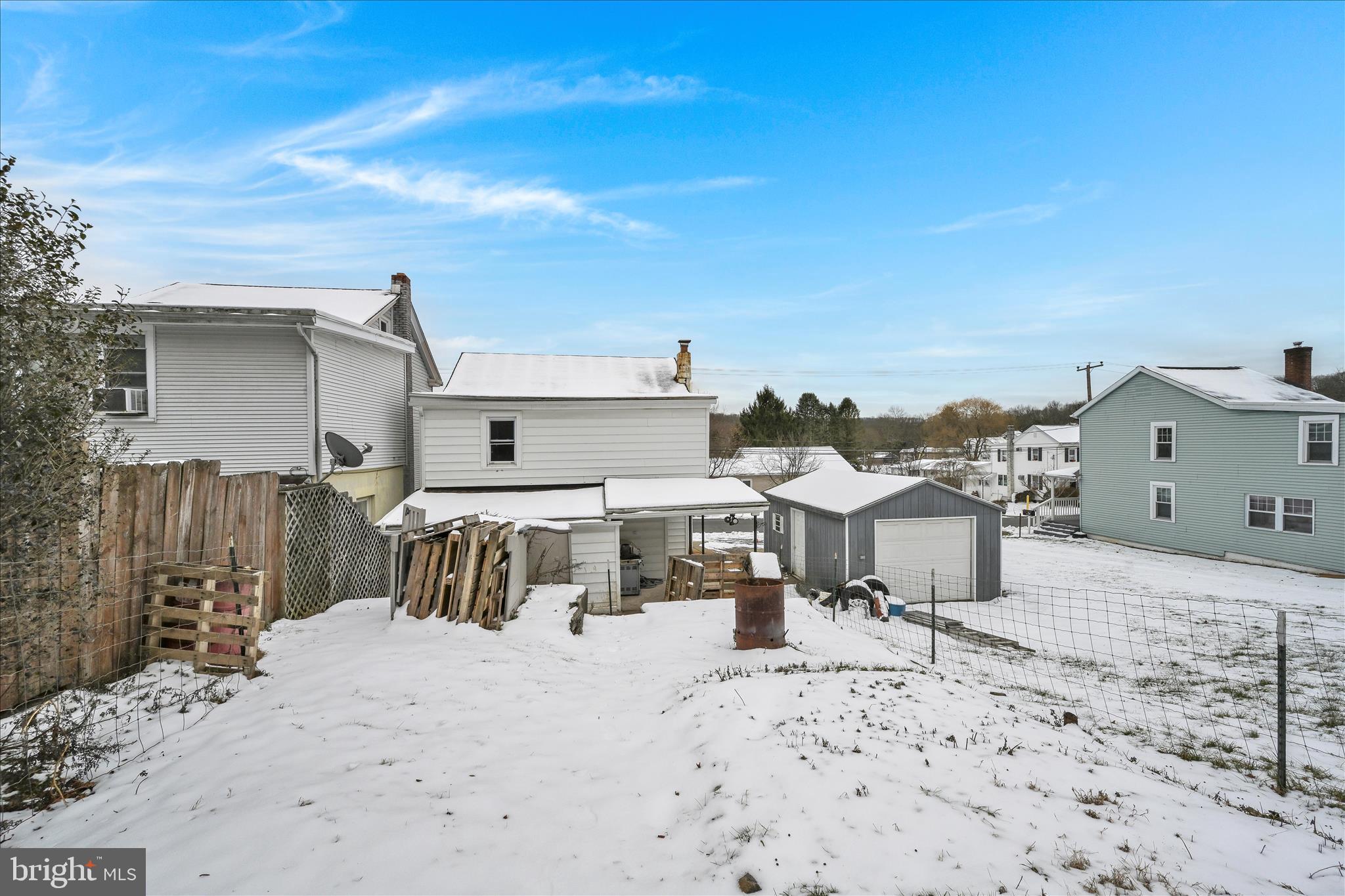 NEWTOWN - Residential