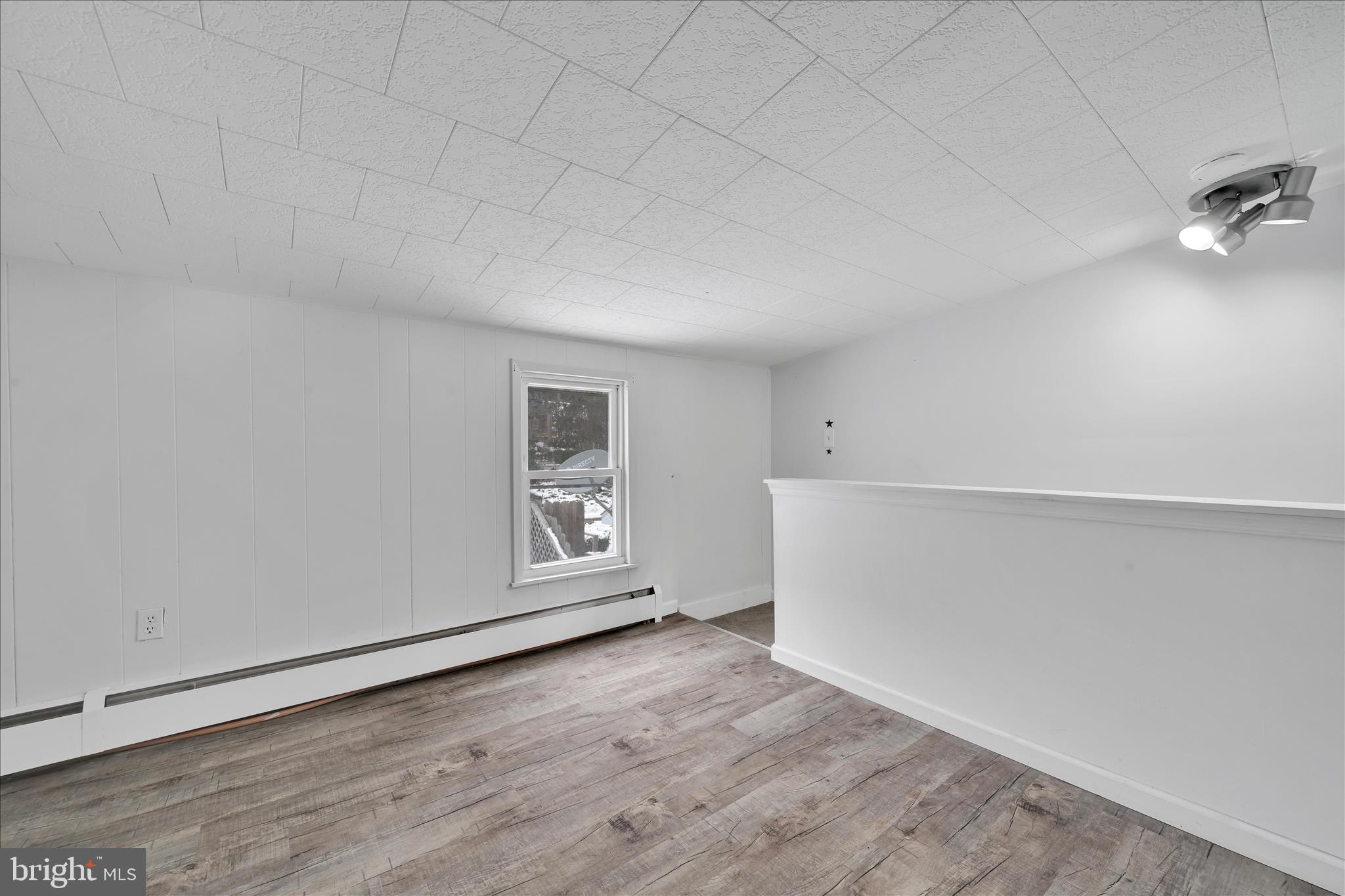 NEWTOWN - Residential