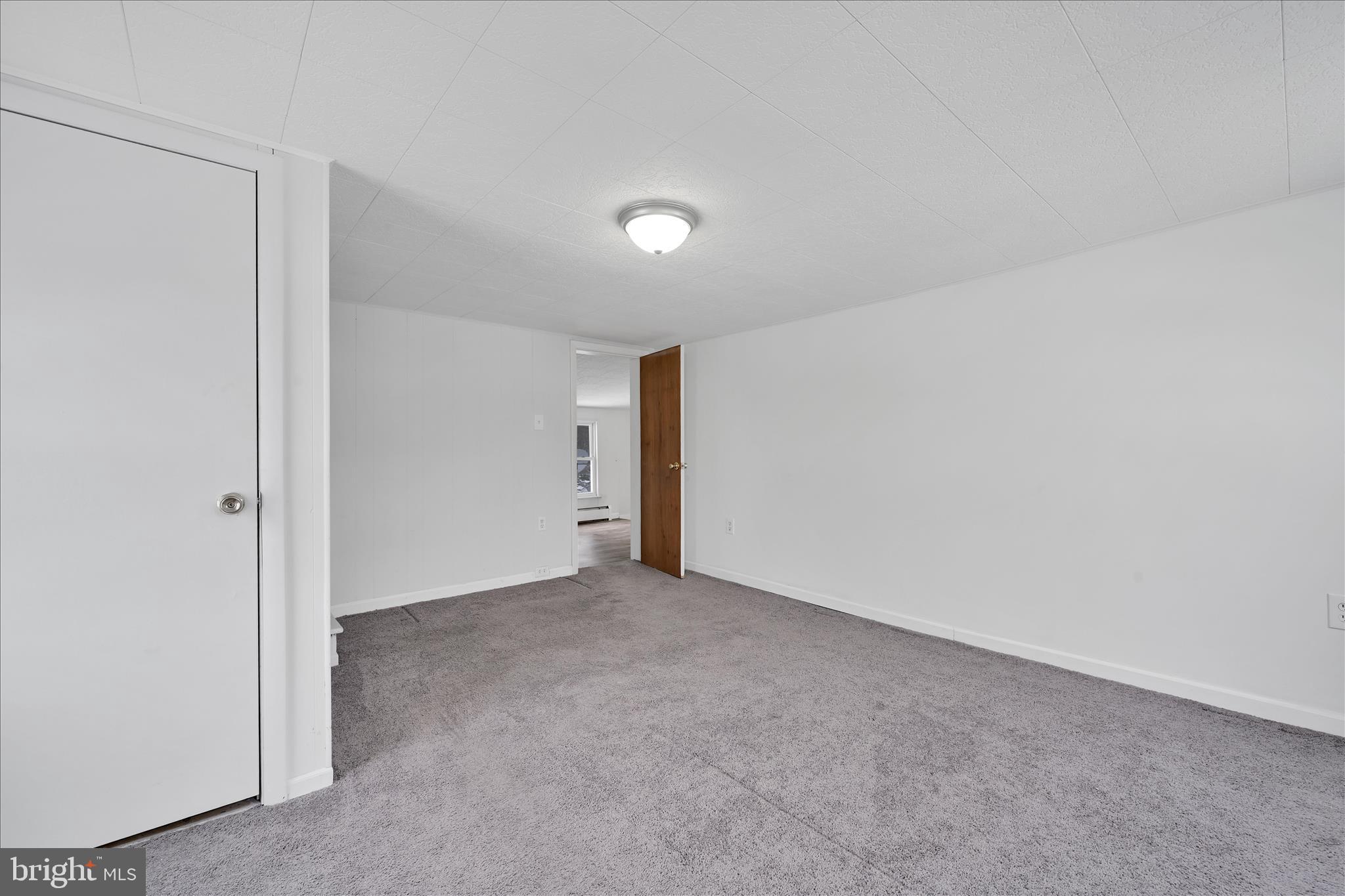 NEWTOWN - Residential