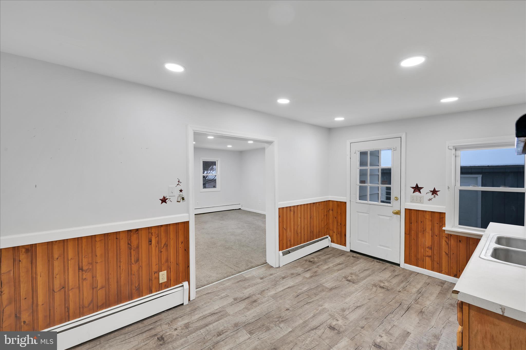 NEWTOWN - Residential