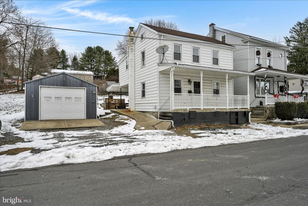 Photo of 28 W Donaldson Street, TREMONT, PA 17981 (MLS # PASK2024738)