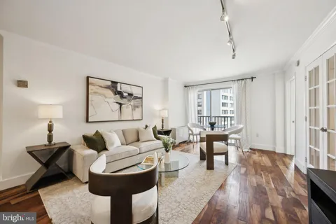 1239 Vermont Avenue NW Unit 408, Washington, DC MLS: DCDC2192206