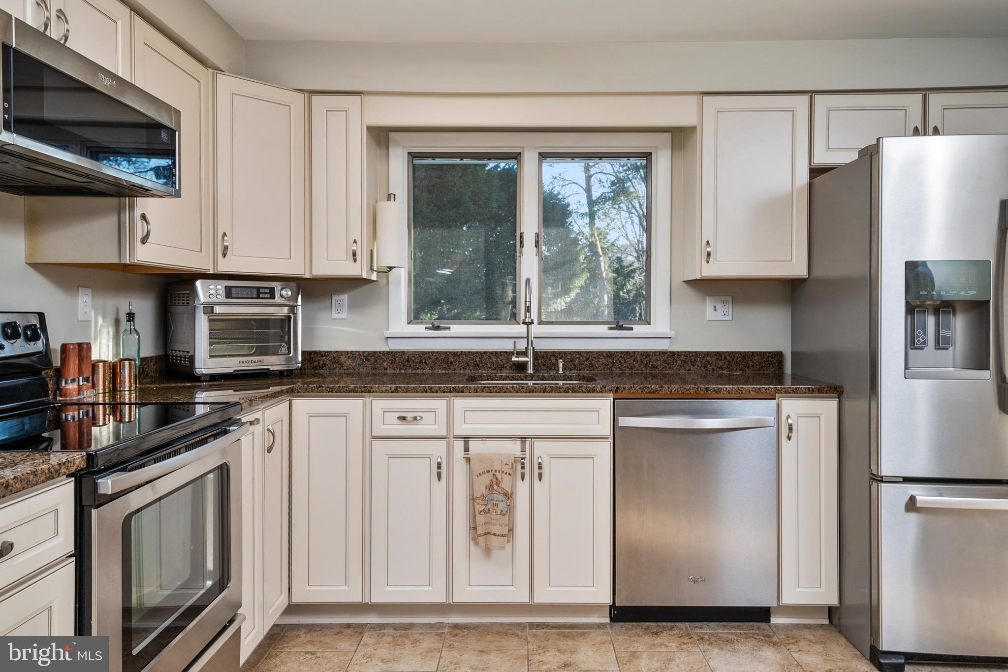 CAPRI ESTATES - Residential