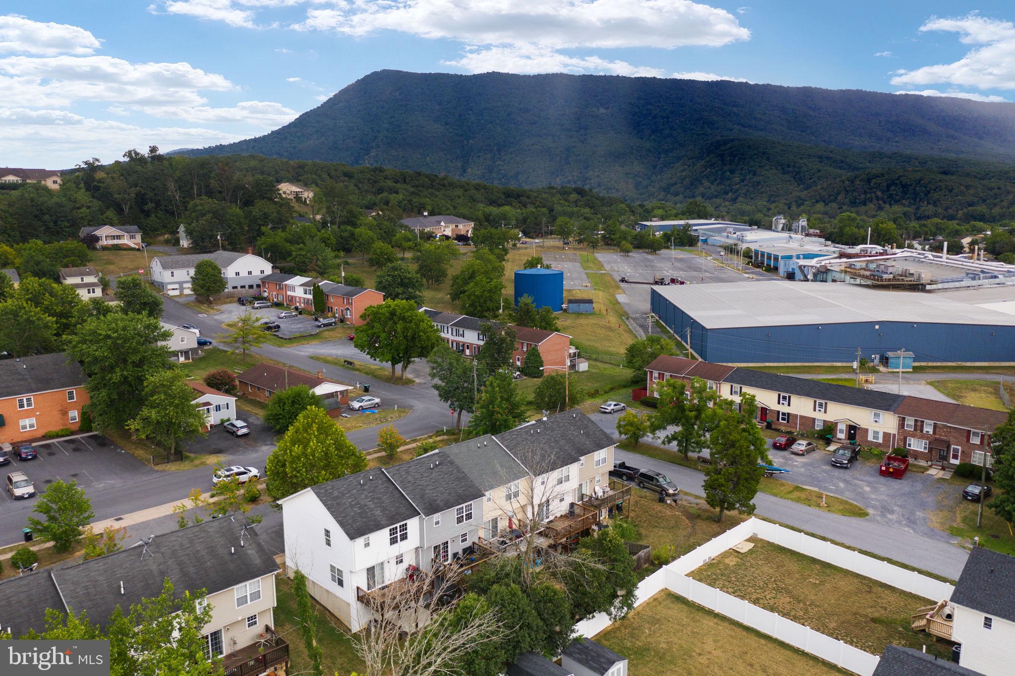 DAVIS STRASBURG - Residential