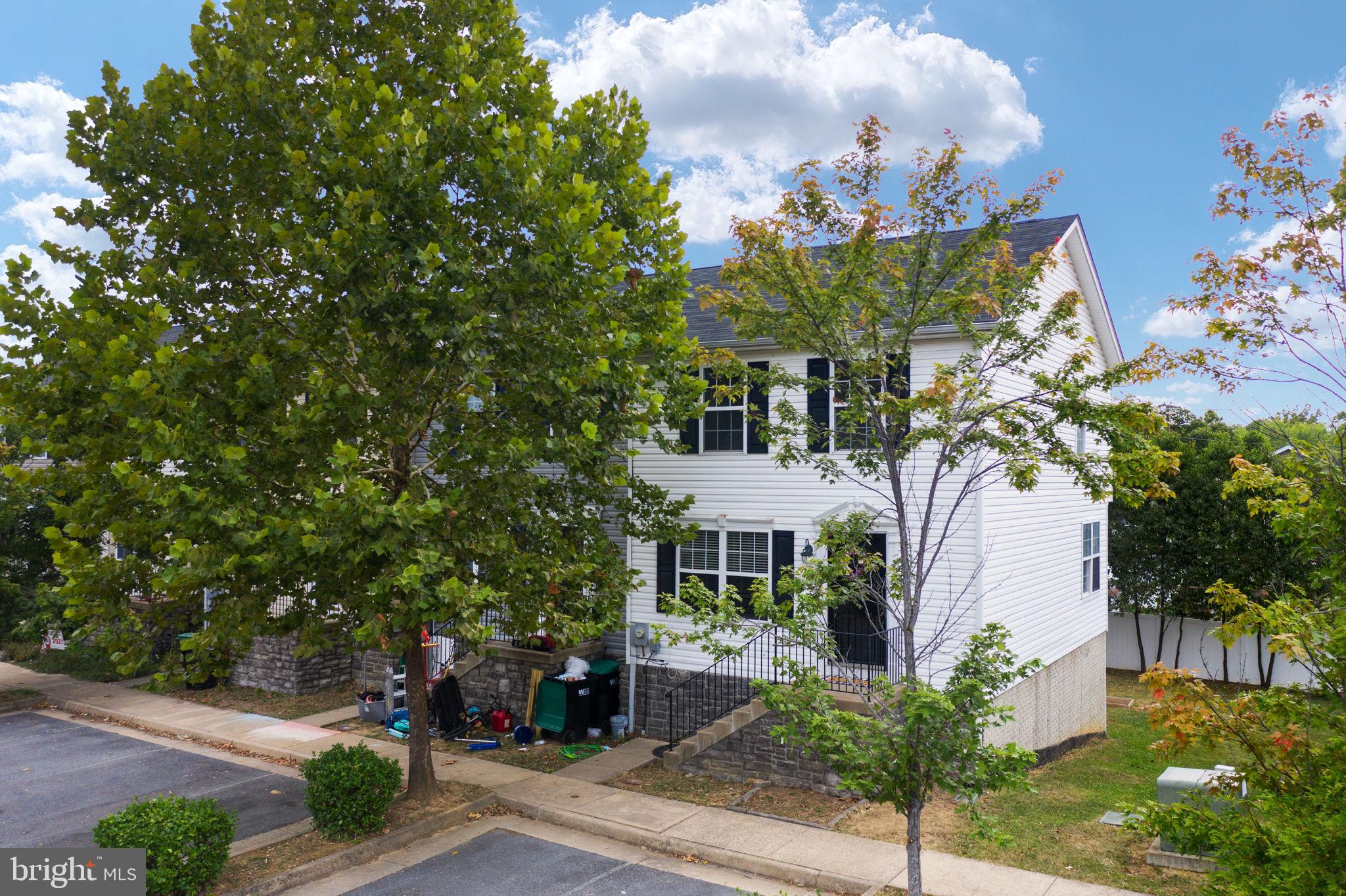 DAVIS STRASBURG - Residential