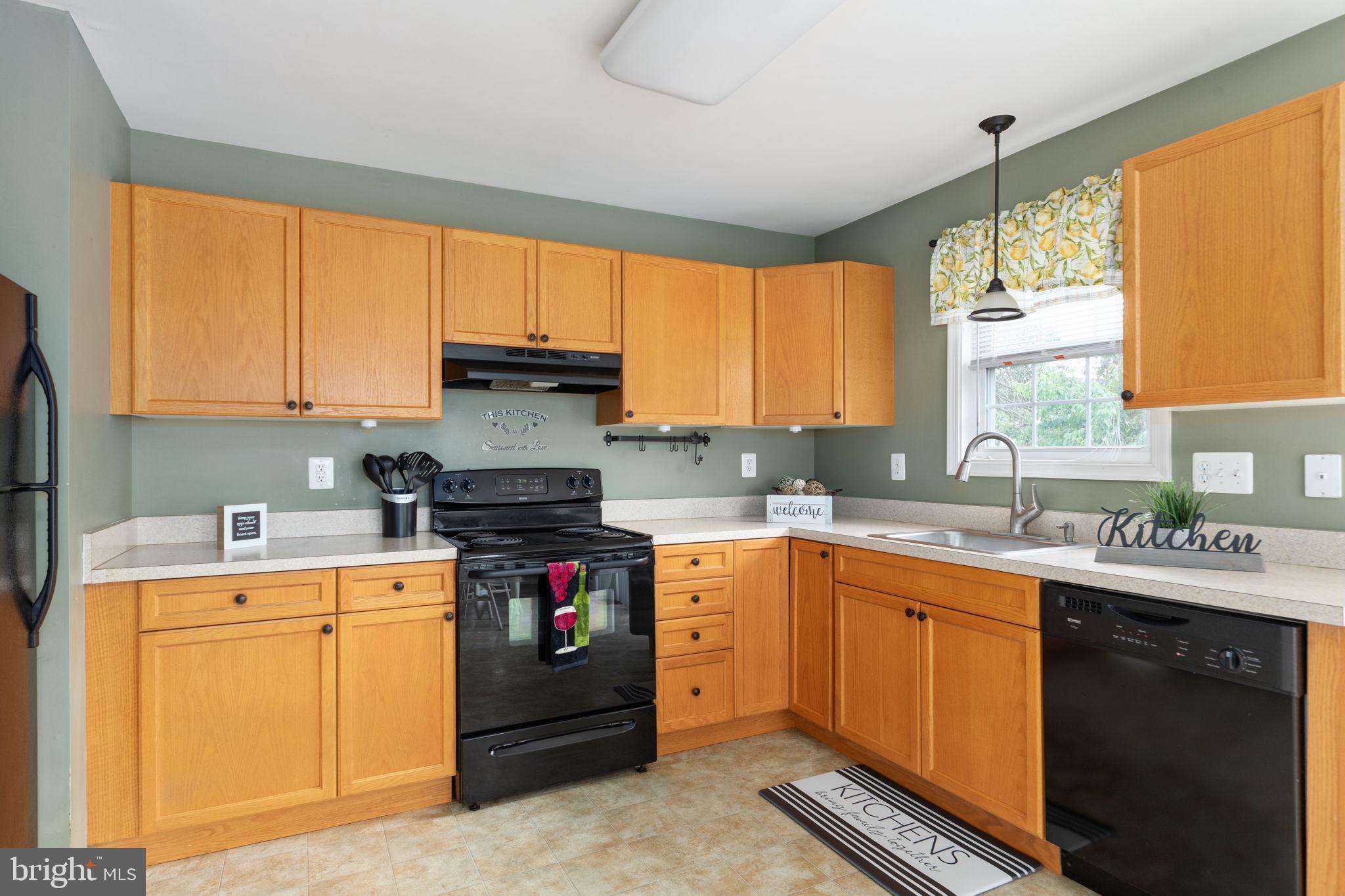 DAVIS STRASBURG - Residential