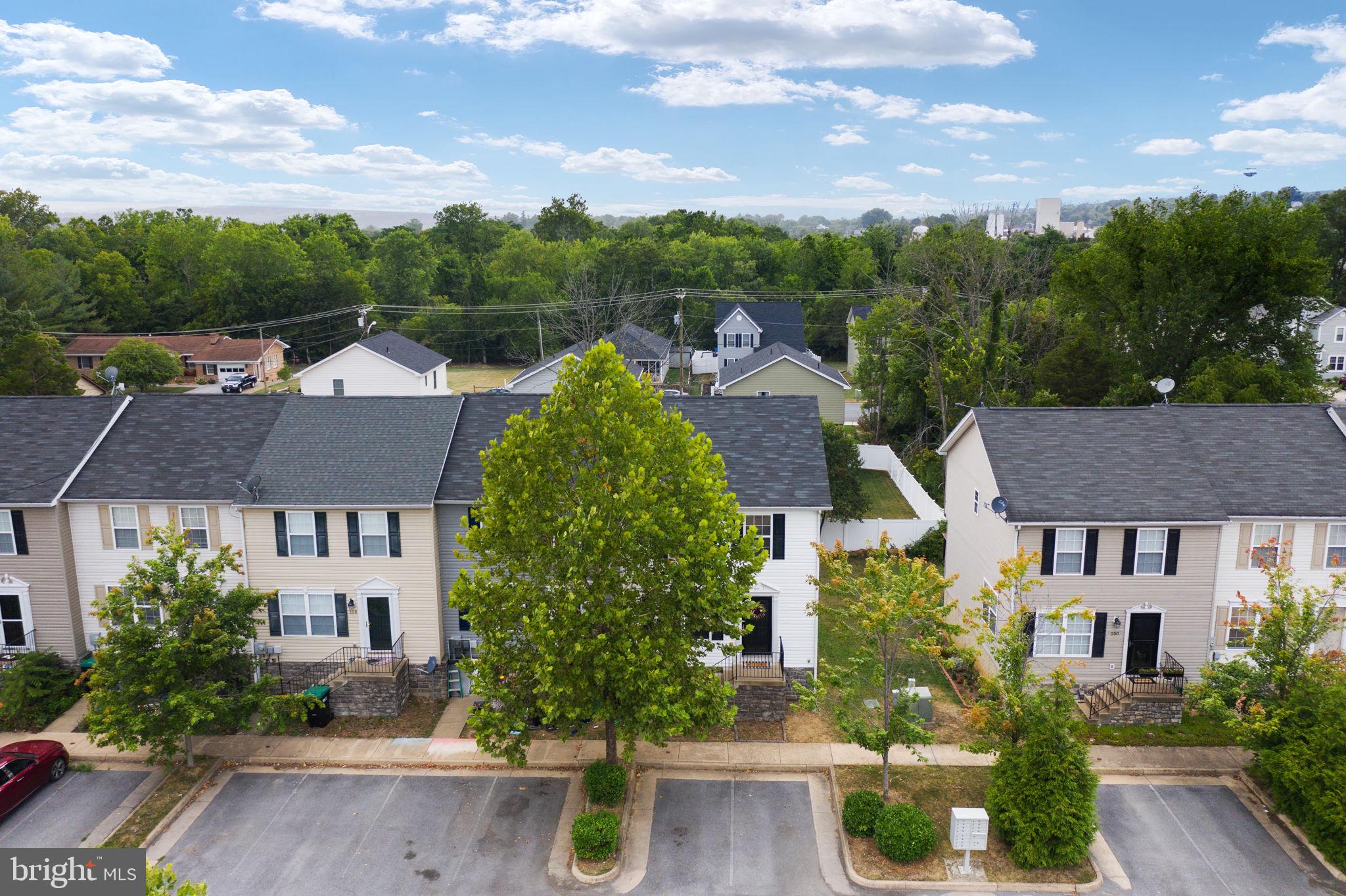 DAVIS STRASBURG - Residential