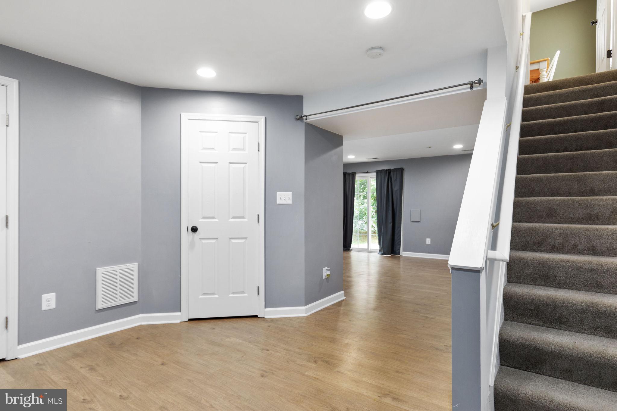 DAVIS STRASBURG - Residential