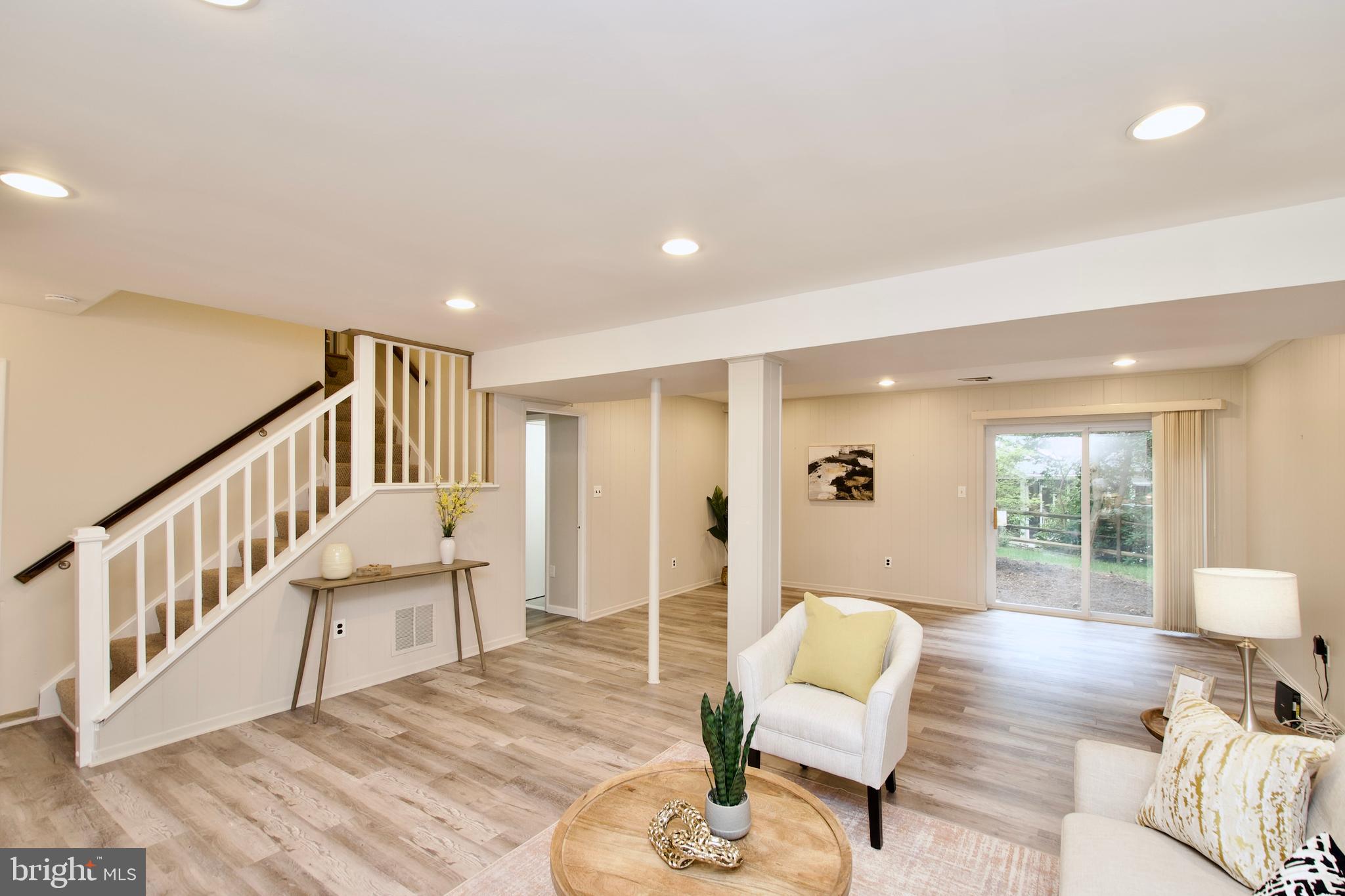 BURKE CENTRE - Residential