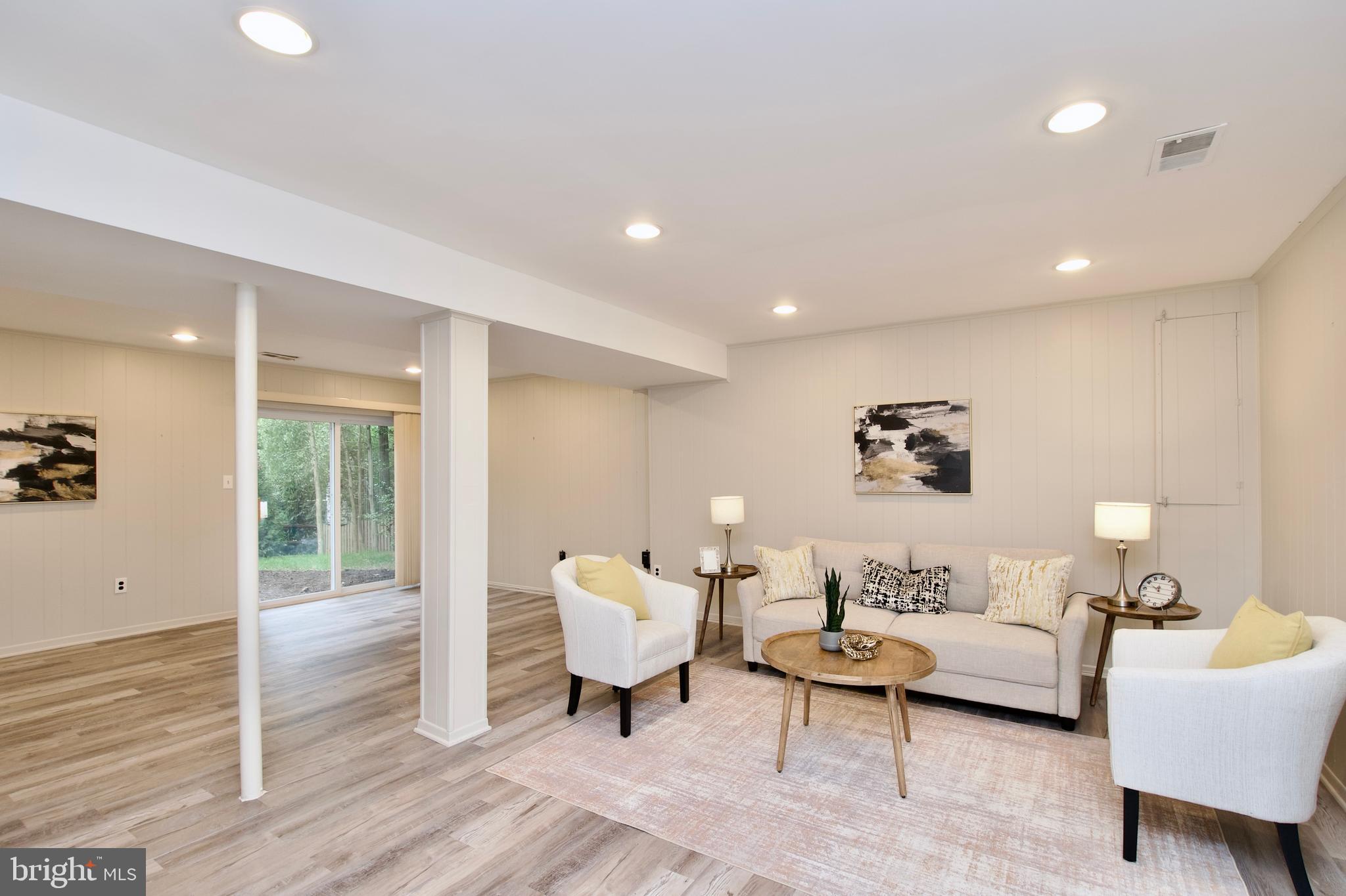 BURKE CENTRE - Residential