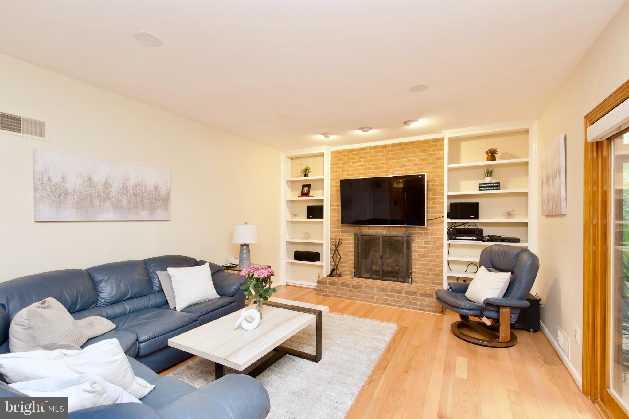 BURKE CENTRE - Residential