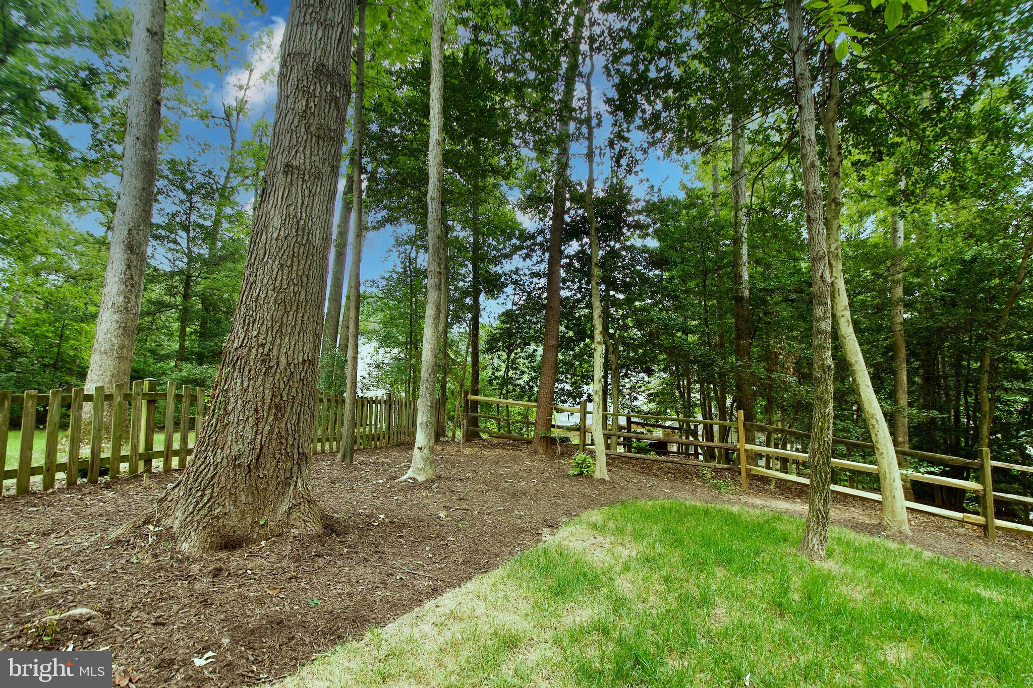 BURKE CENTRE - Residential