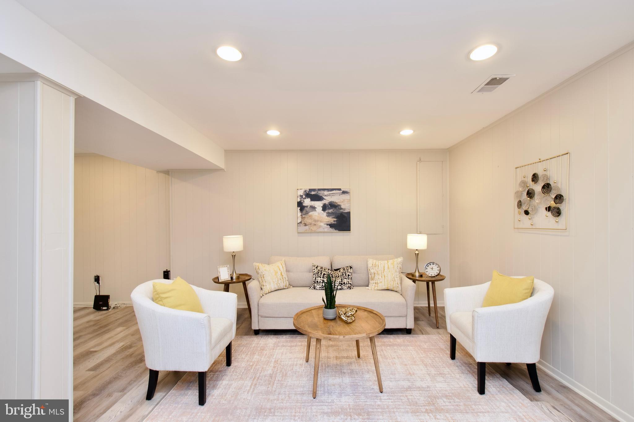 BURKE CENTRE - Residential