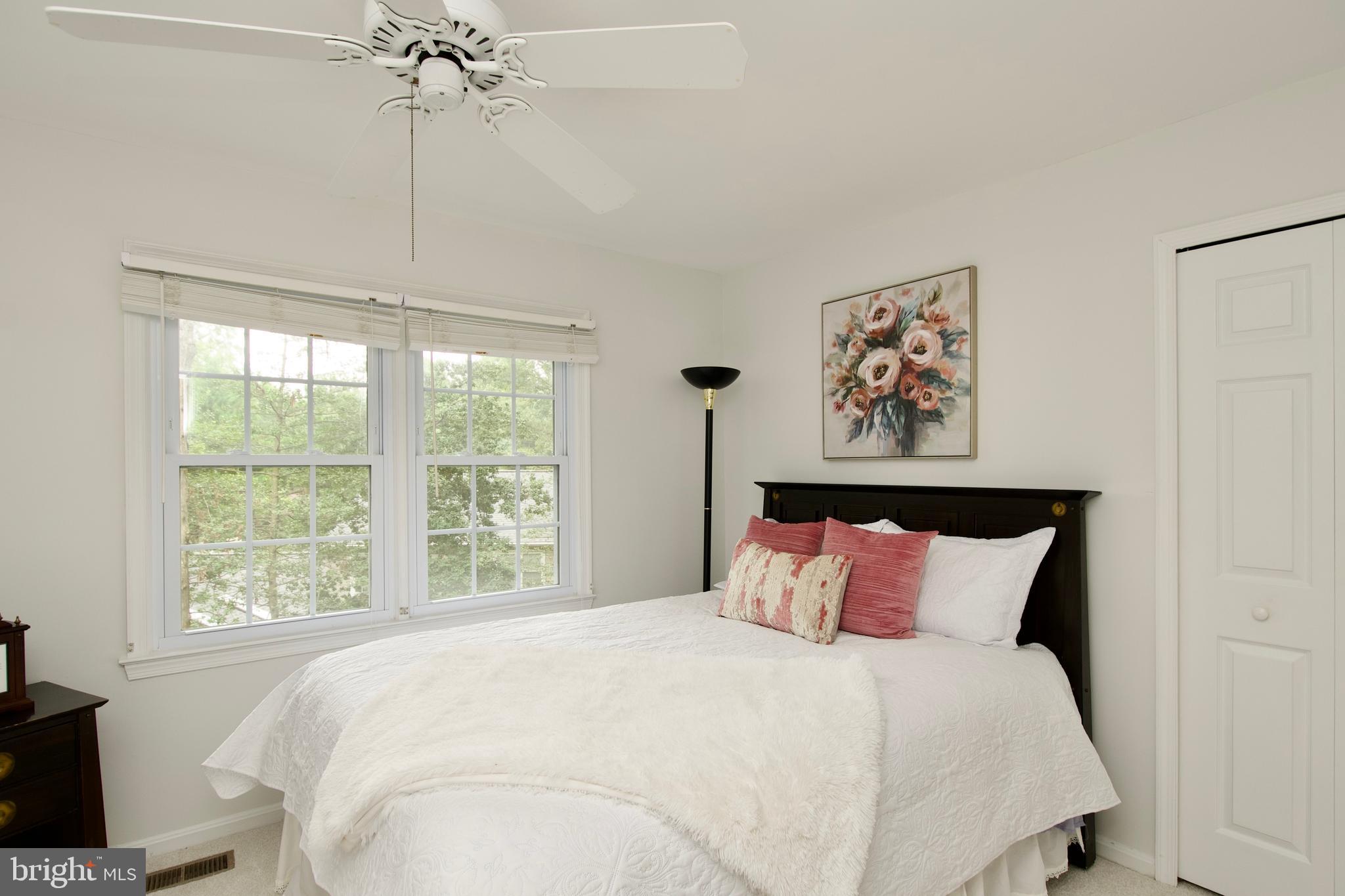 BURKE CENTRE - Residential