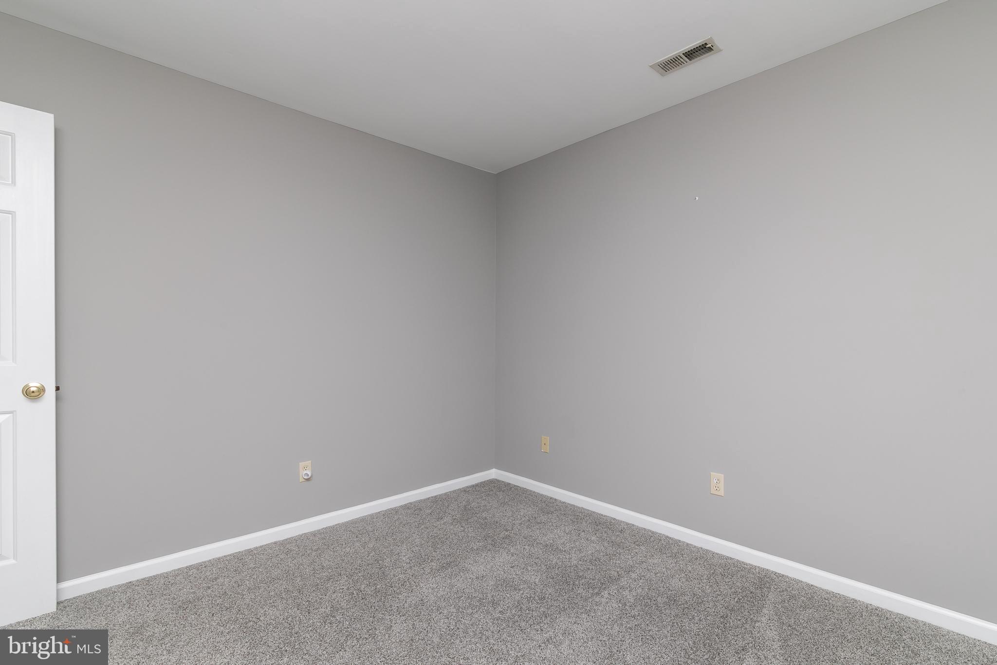 CROSS CREEK - Residential