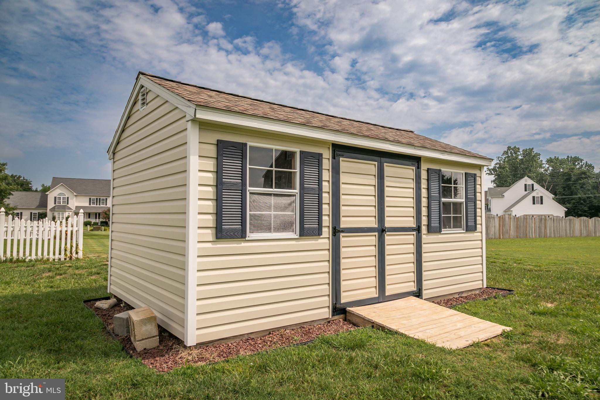 CROSS CREEK - Residential