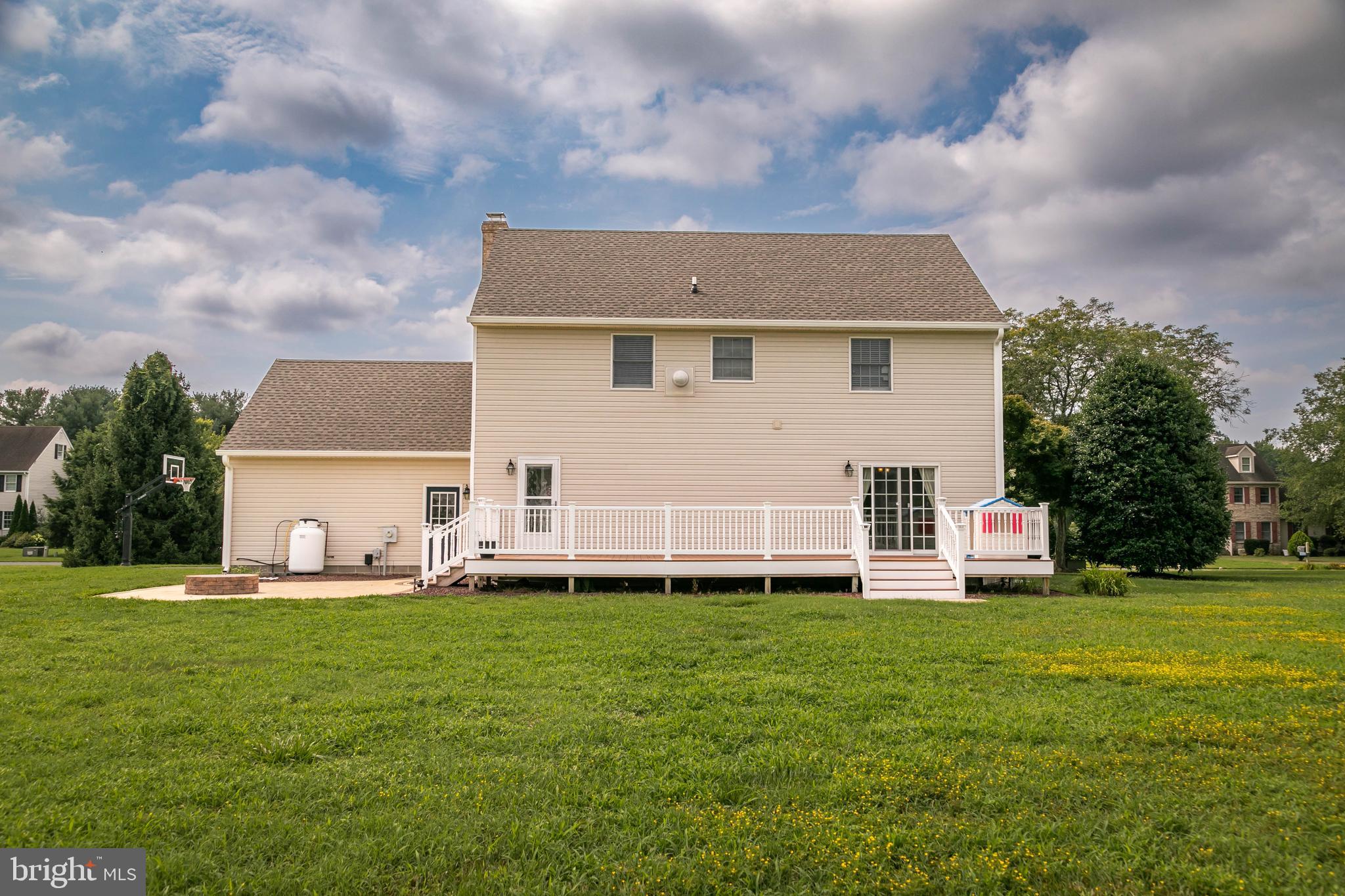 CROSS CREEK - Residential