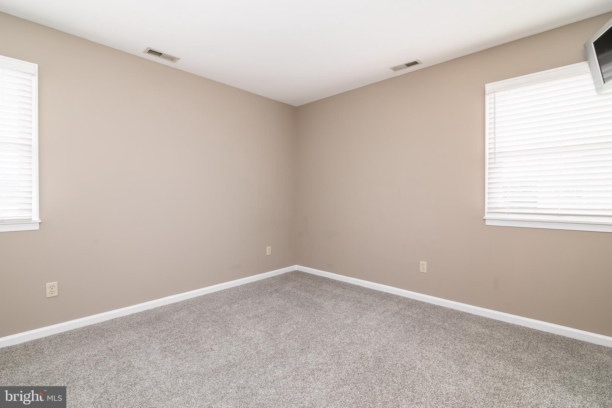 CROSS CREEK - Residential