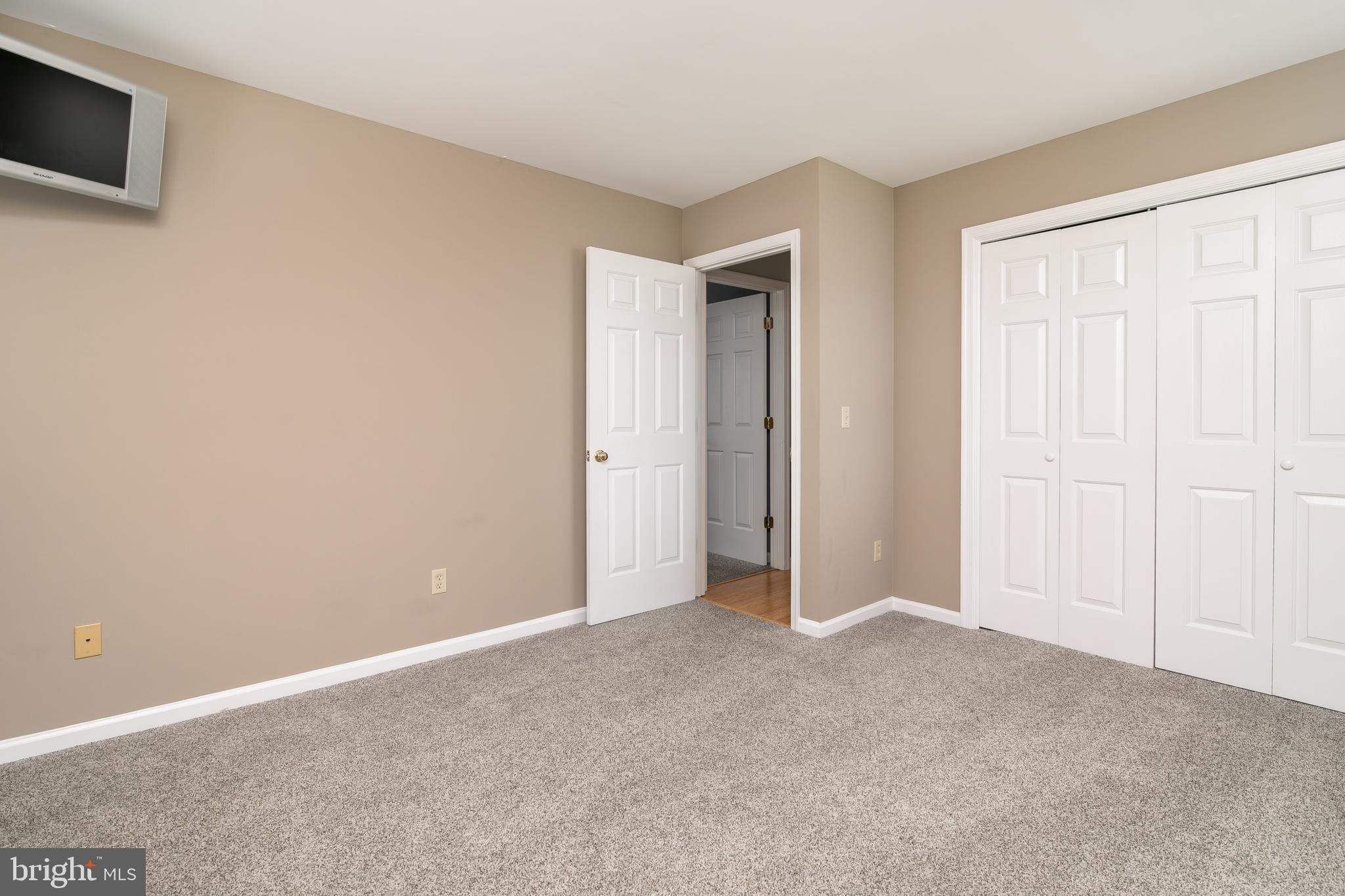 CROSS CREEK - Residential