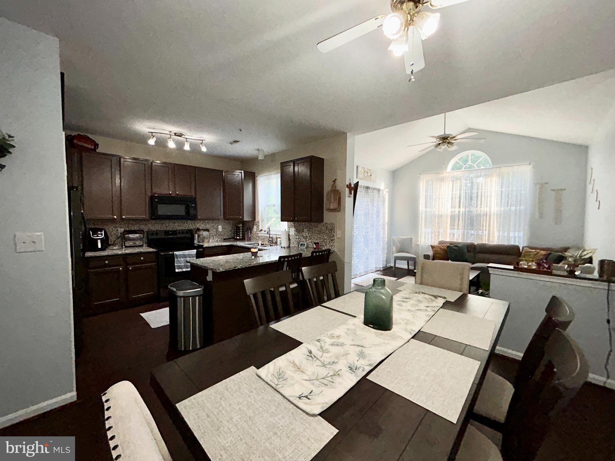 LOHR'S ORCHARD - Residential Lease