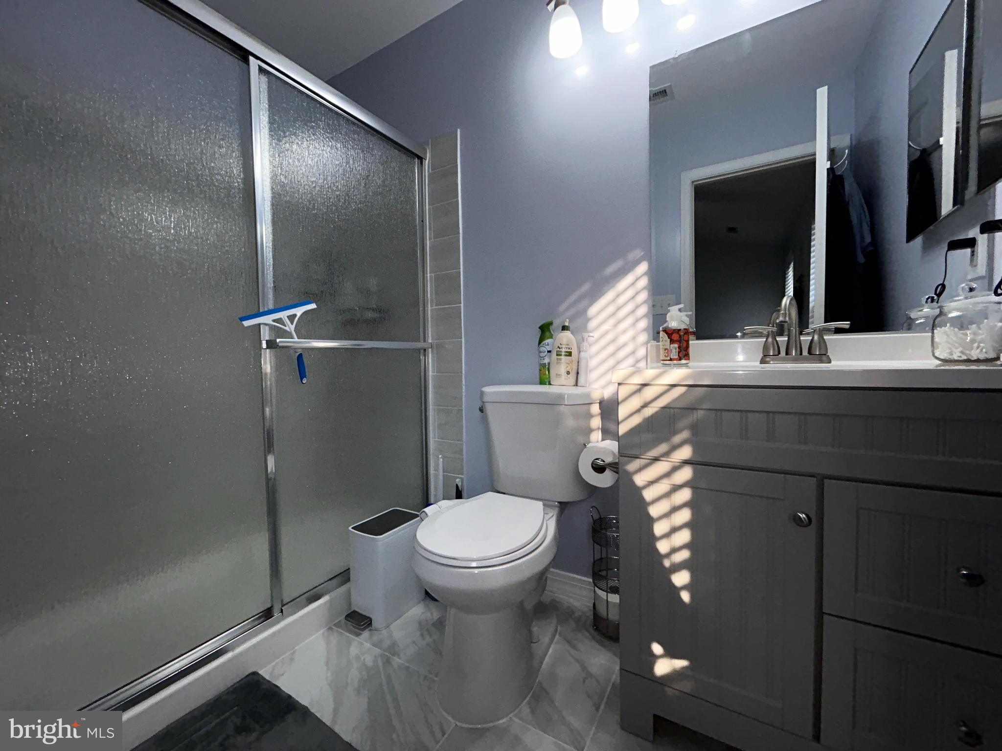 LOHR'S ORCHARD - Residential Lease