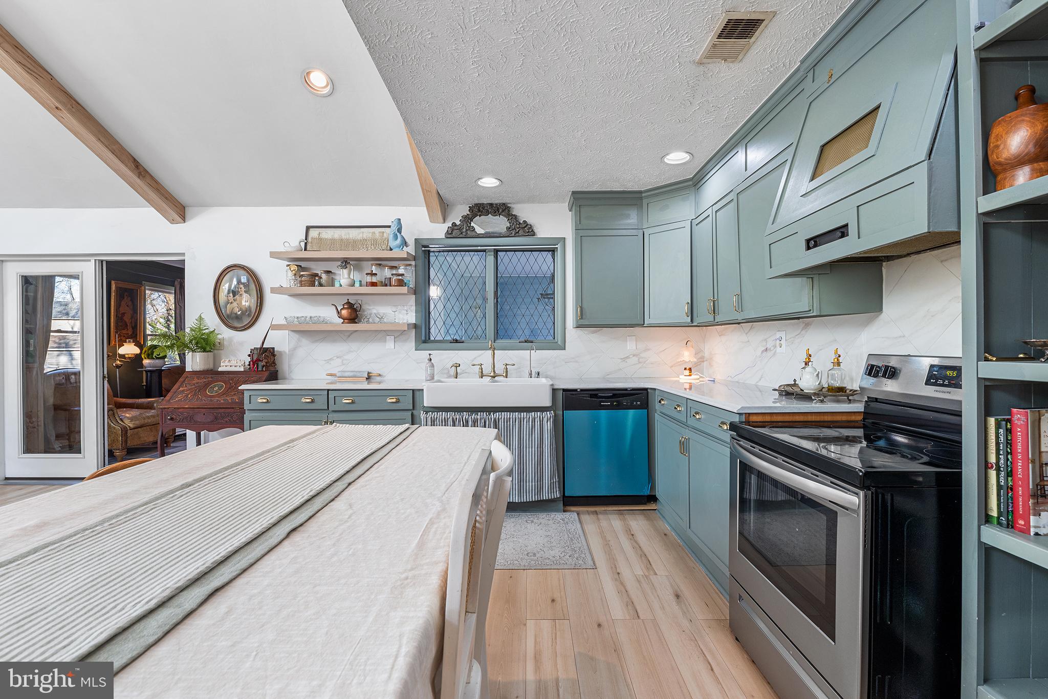 CLOVERFIELDS - Residential