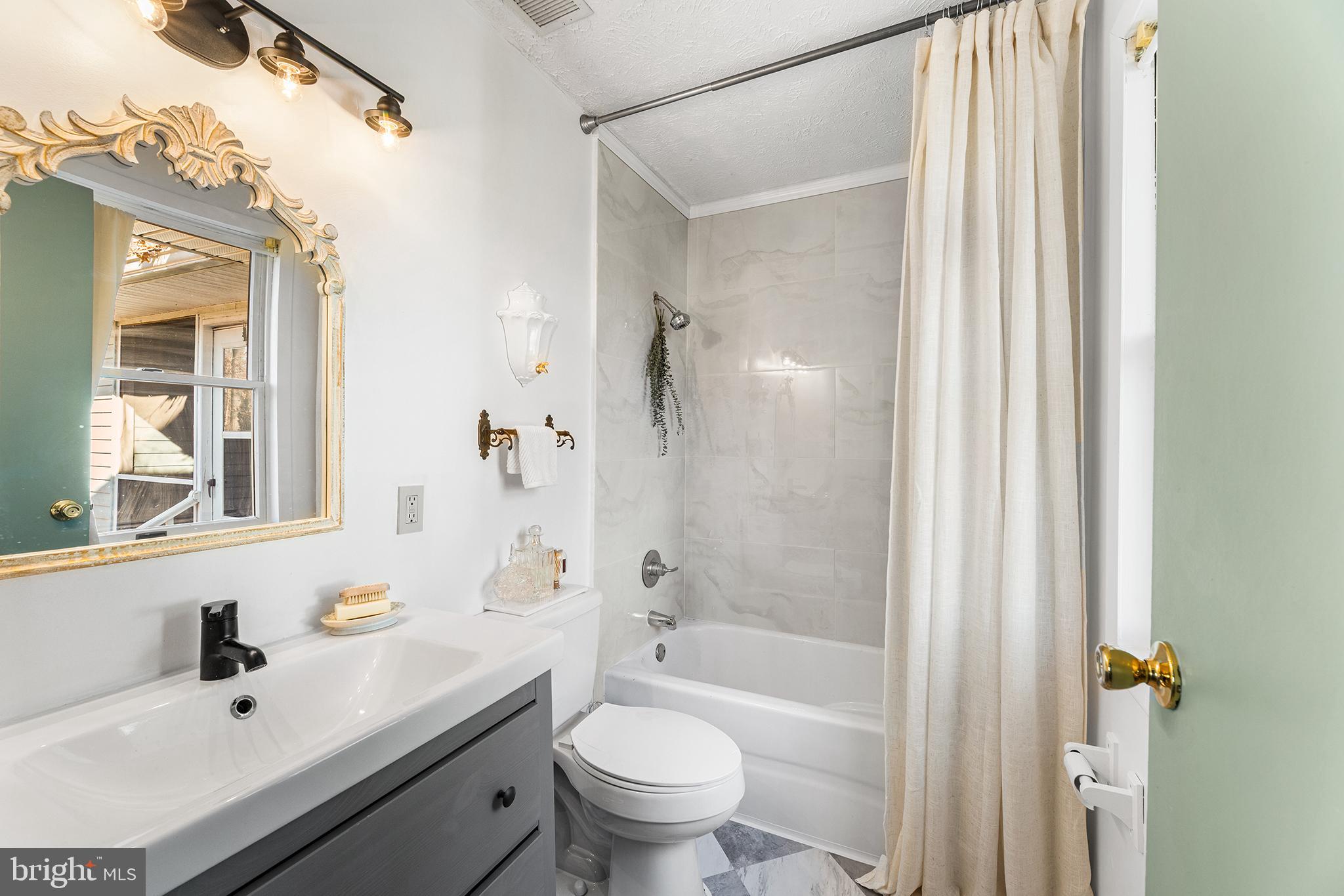 CLOVERFIELDS - Residential