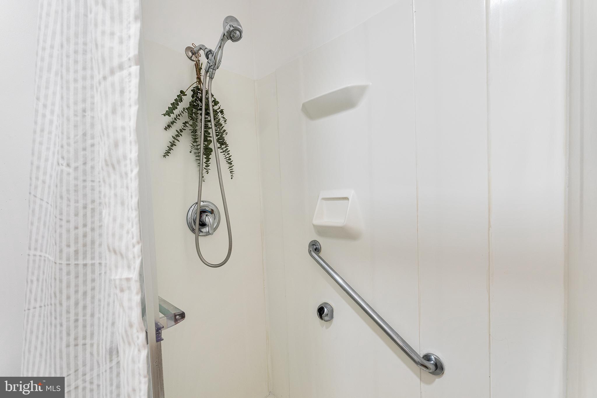 CLOVERFIELDS - Residential