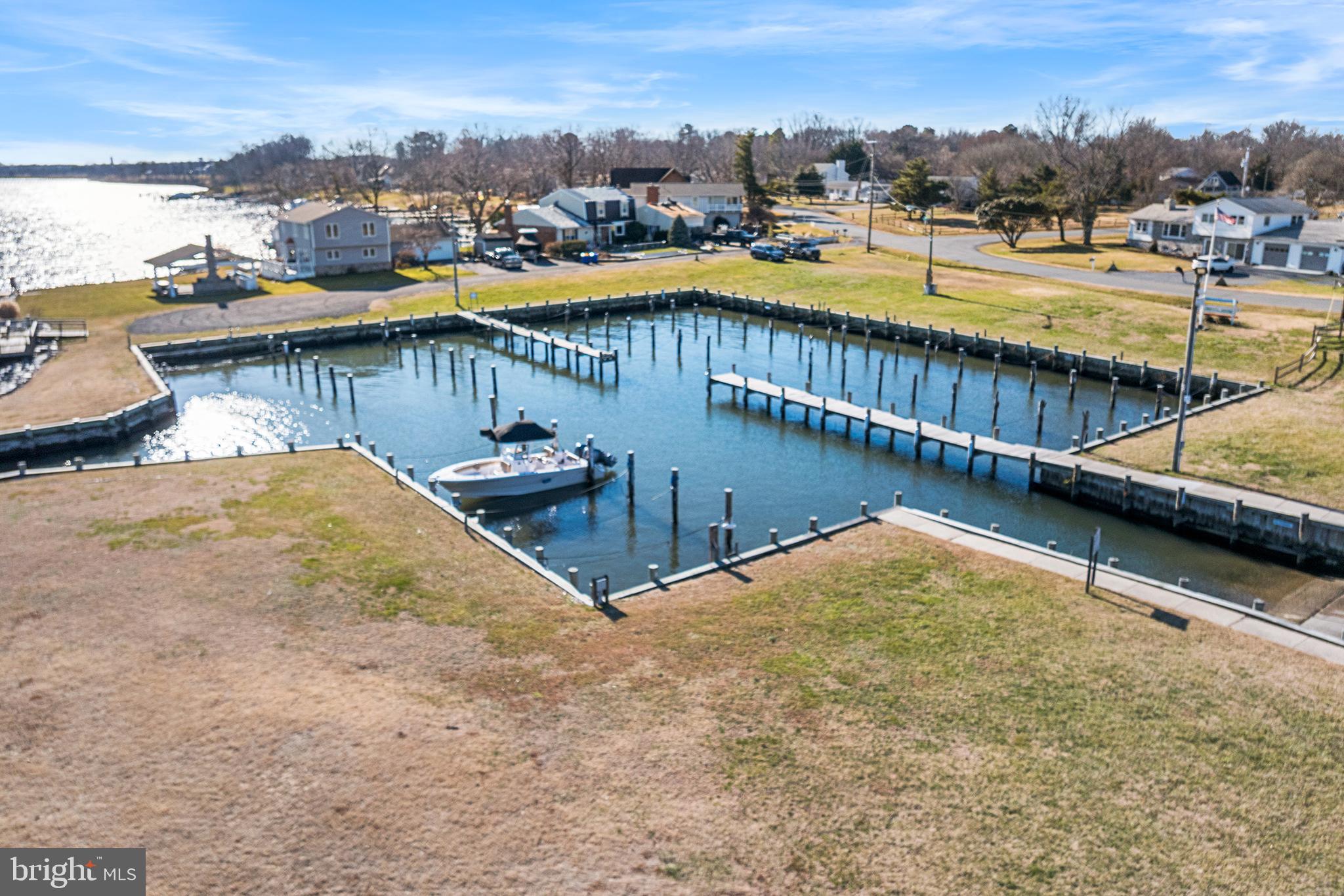 CLOVERFIELDS - Residential