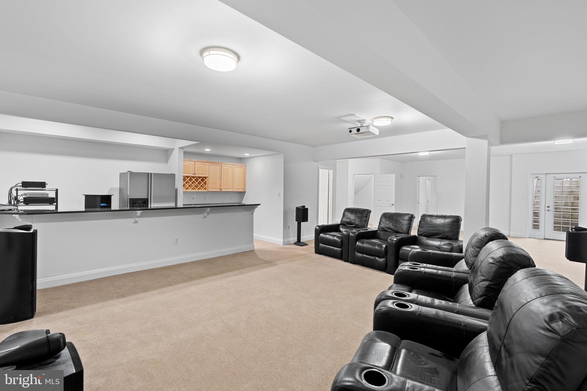 HAMPSHIRE GREENS - Residential